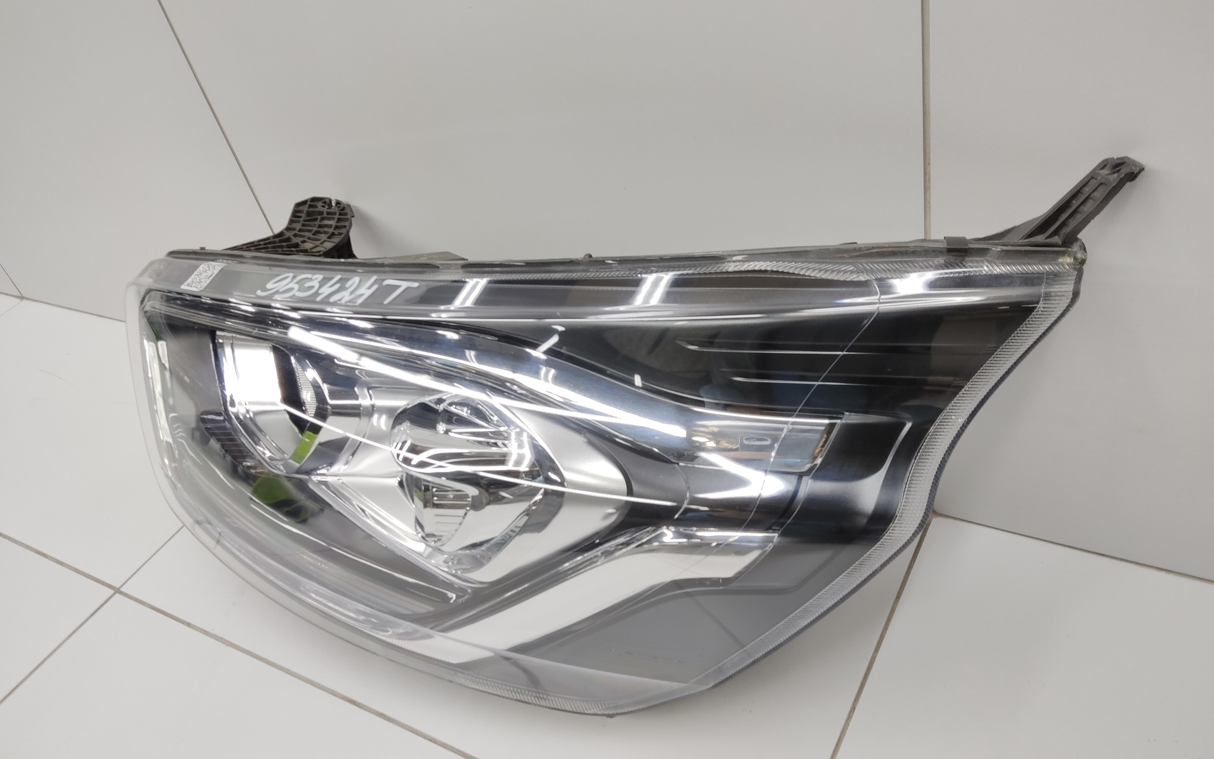 Фара передняя левая Ford Transit Custom Restail LED линза черная