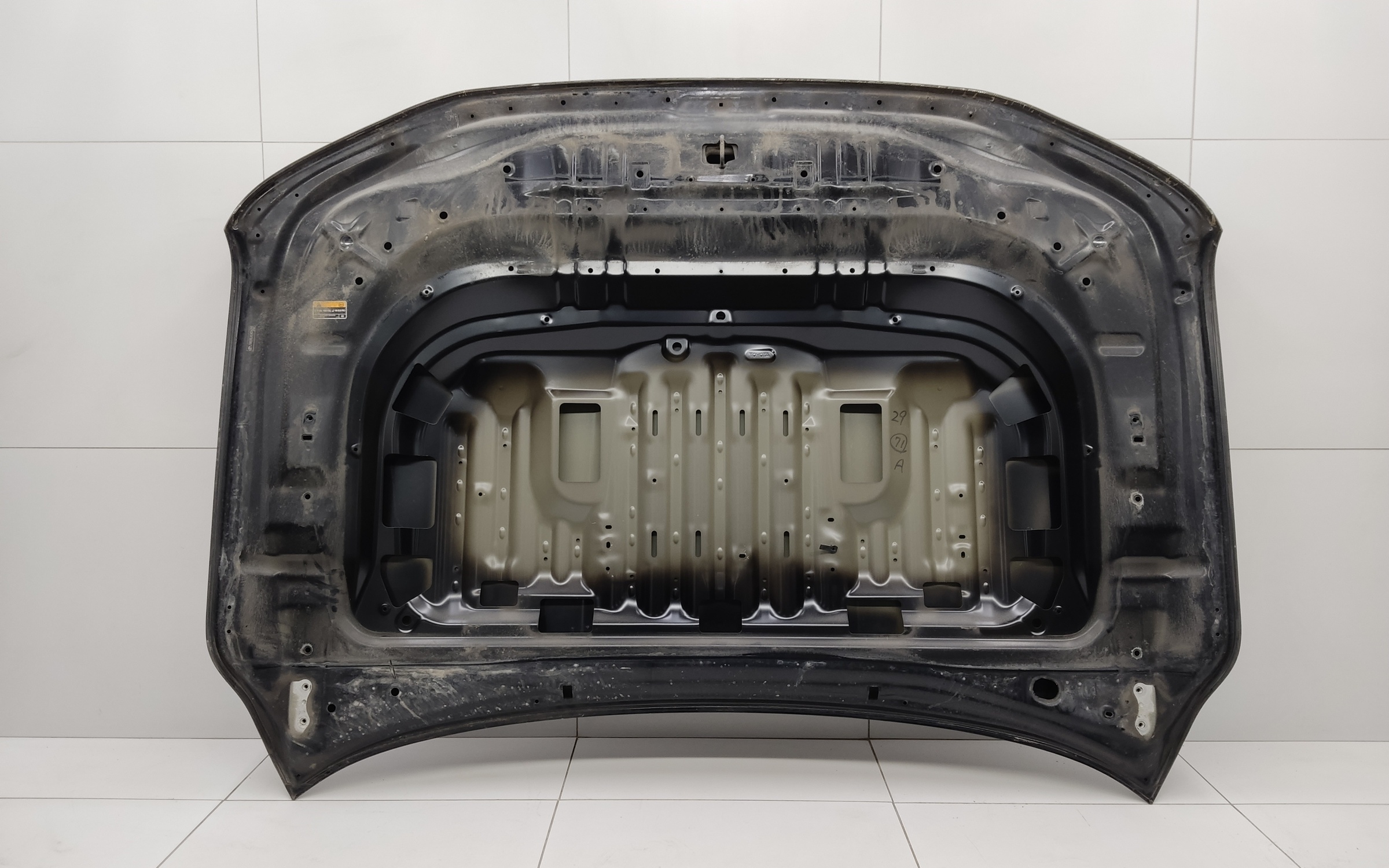 Капот Toyota Land Cruiser 300
