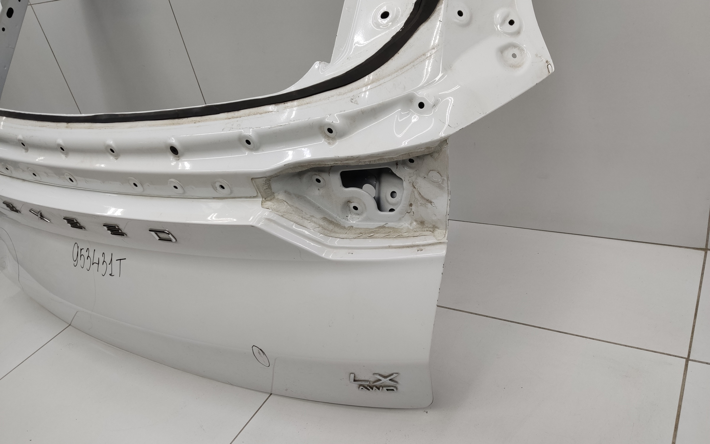 Крышка багажника Exeed LX