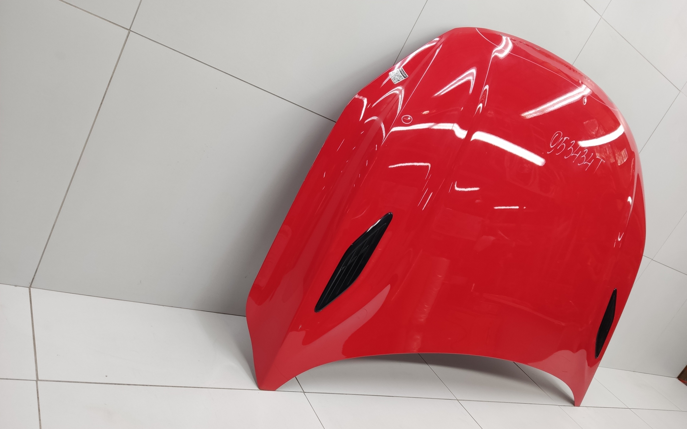 Капот Geely Coolray Restail