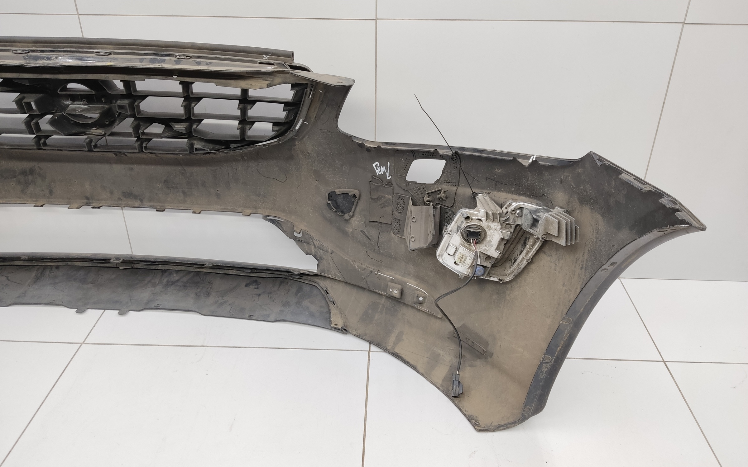Бампер передний Volvo XC60 1 Restail