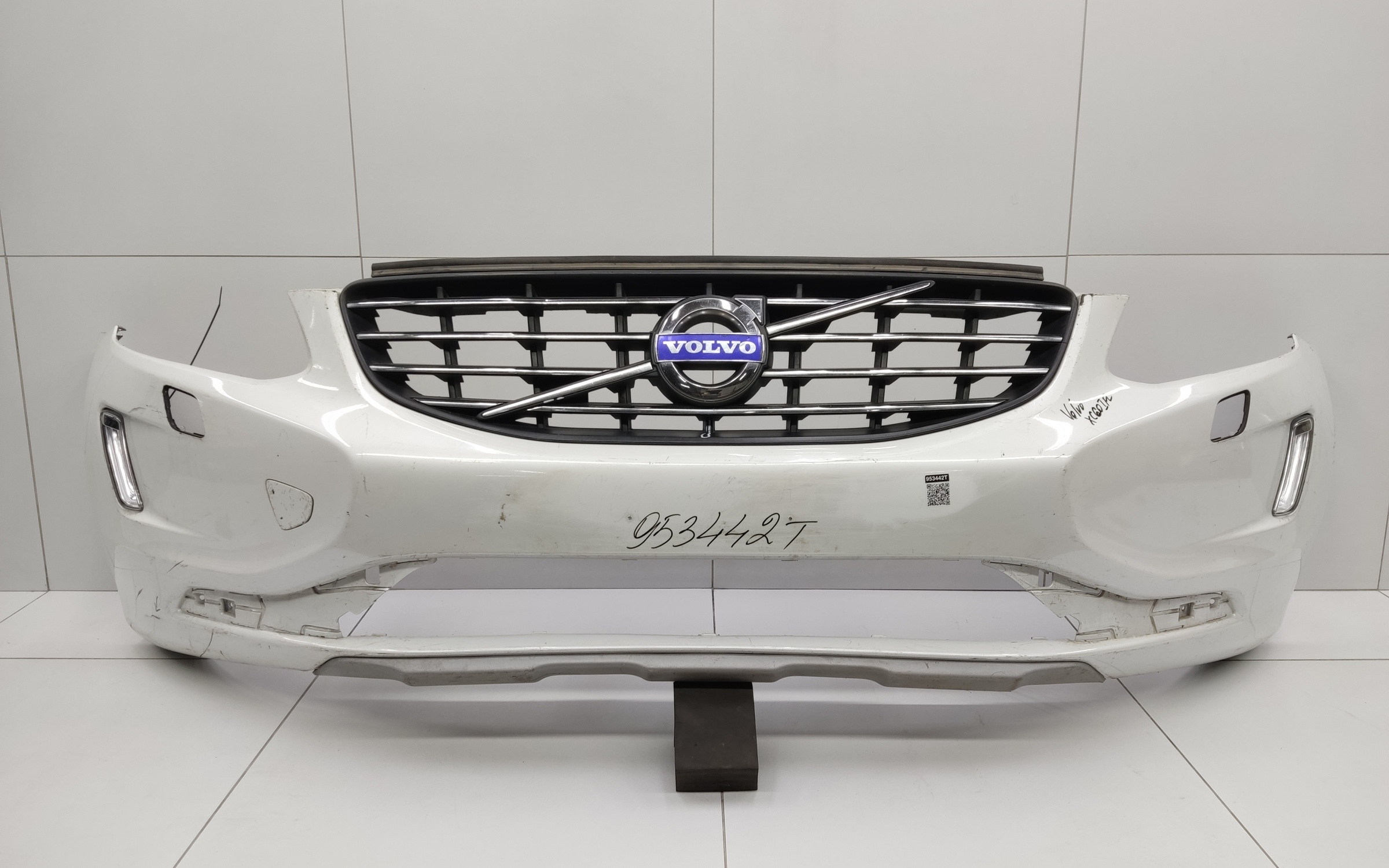 Бампер передний Volvo XC60 1 Restail
