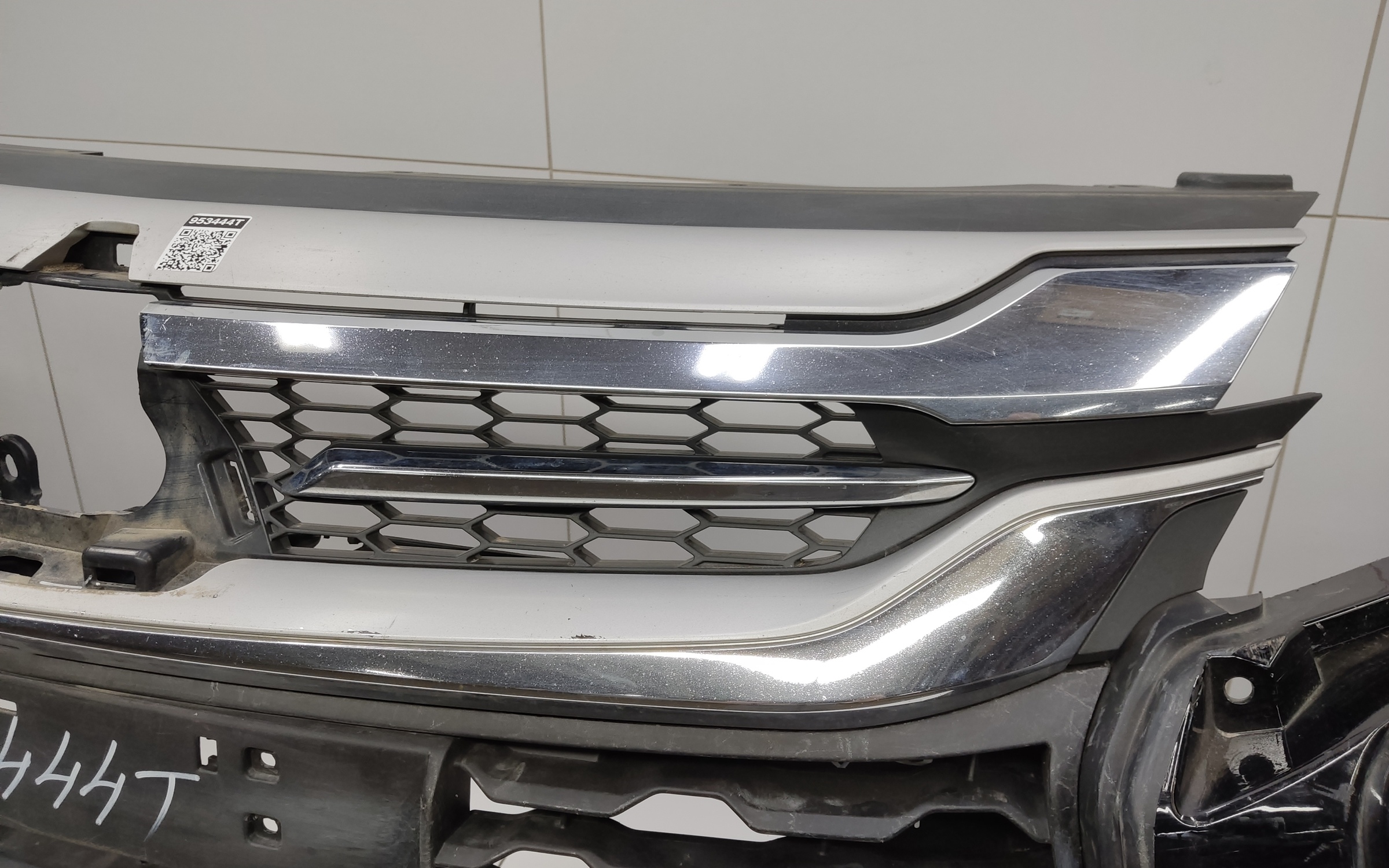 Бампер передний Mitsubishi Pajero Sport 3