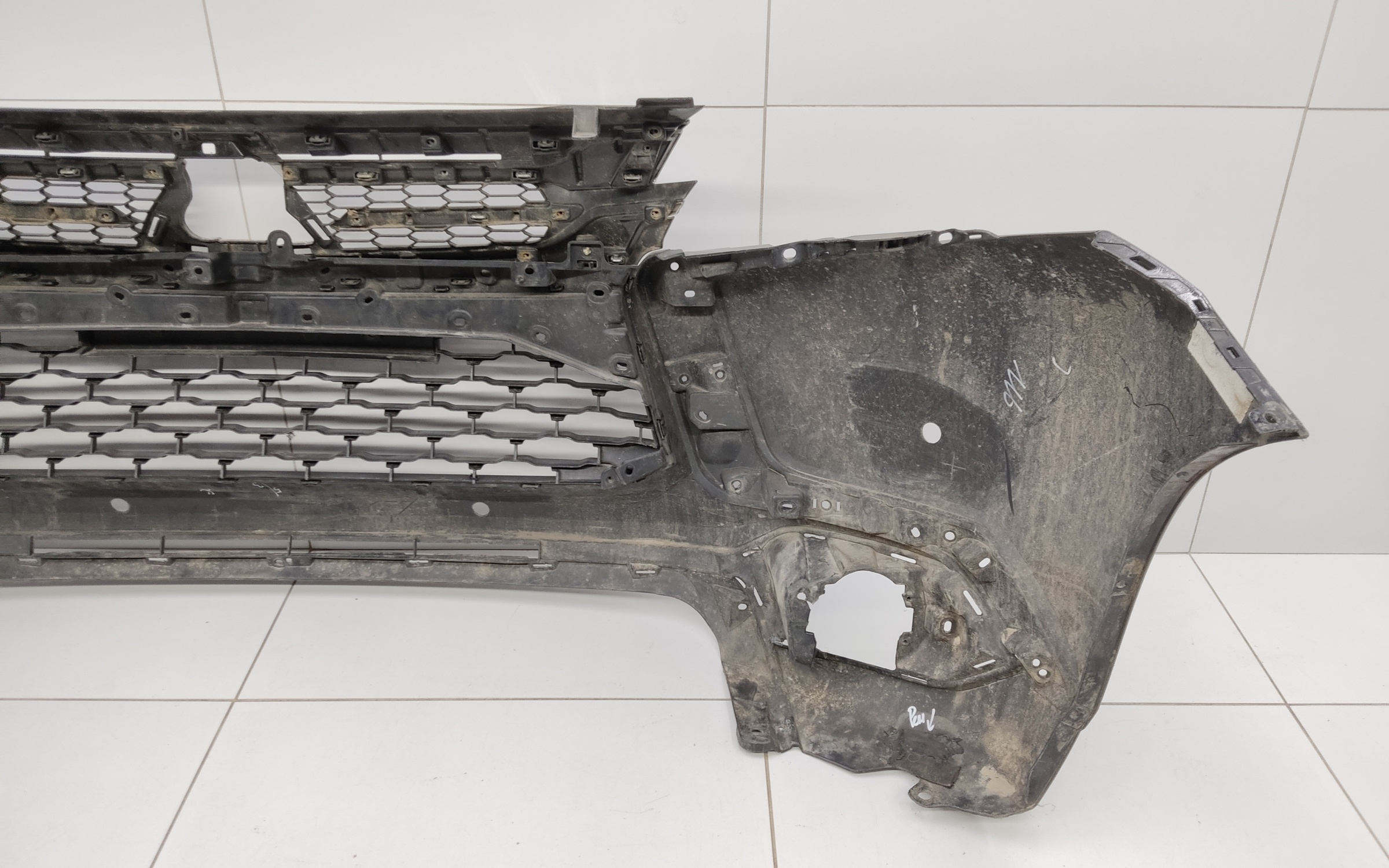 Бампер передний Mitsubishi Pajero Sport 3