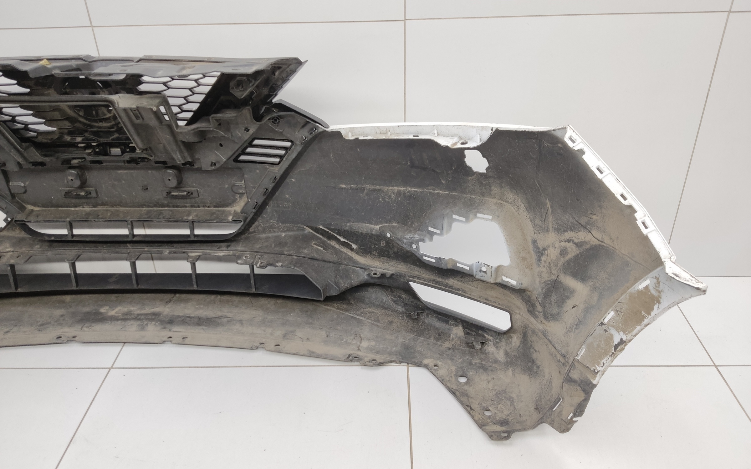 Бампер передний Nissan Qashqai 2 Restail
