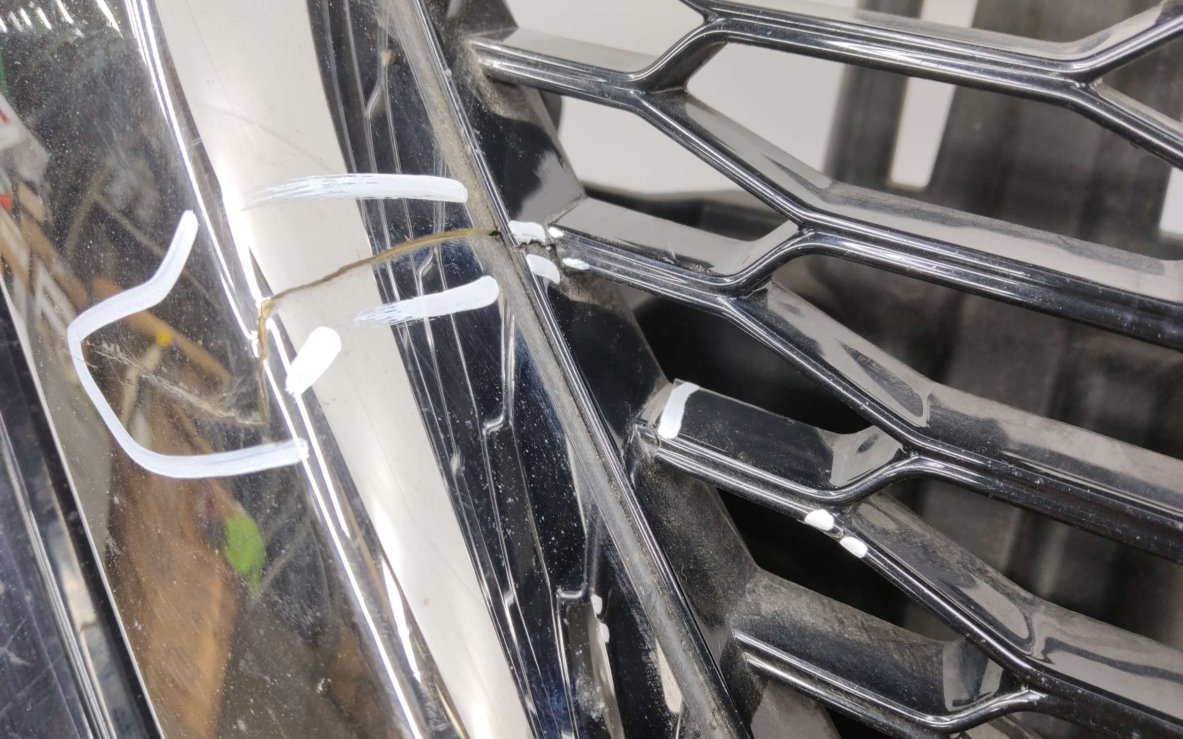 Бампер передний Nissan Qashqai 2 Restail