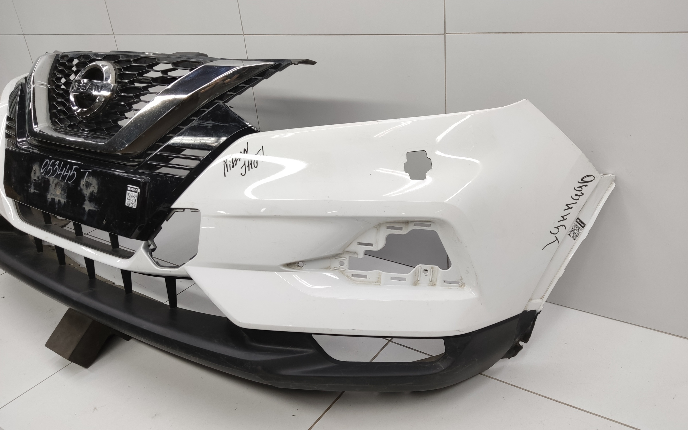 Бампер передний Nissan Qashqai 2 Restail
