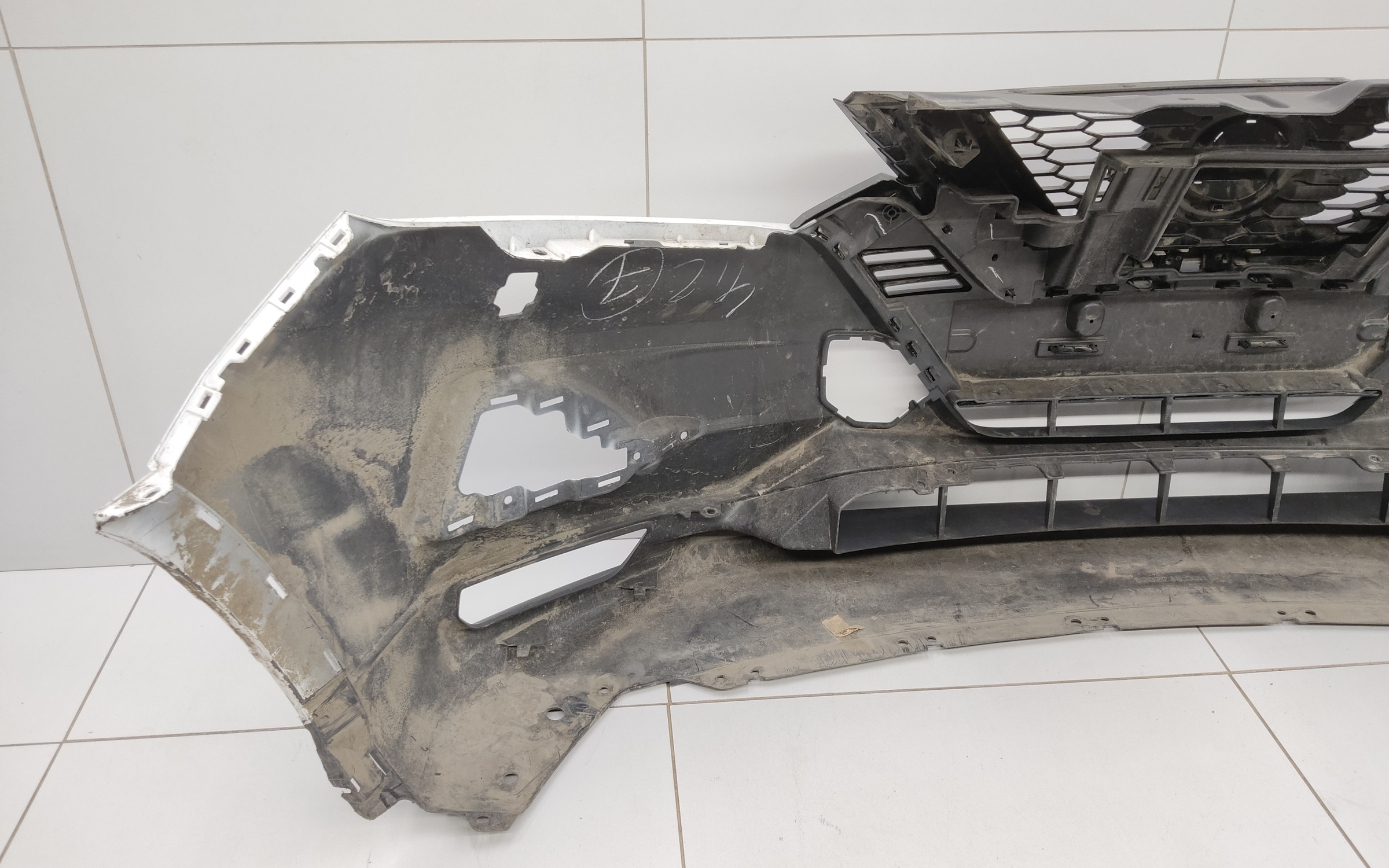 Бампер передний Nissan Qashqai 2 Restail
