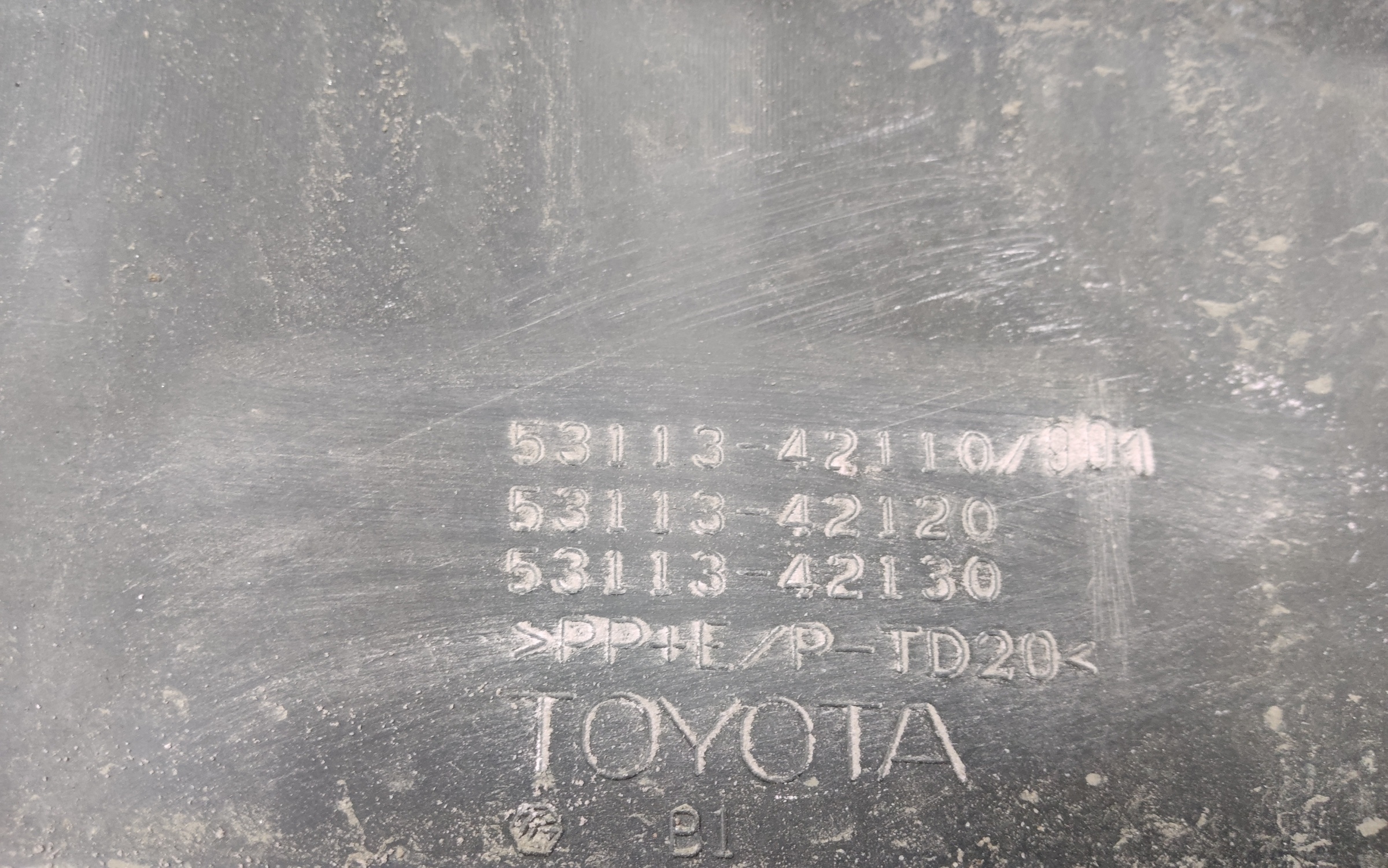 Бампер передний Toyota RAV4 XA50