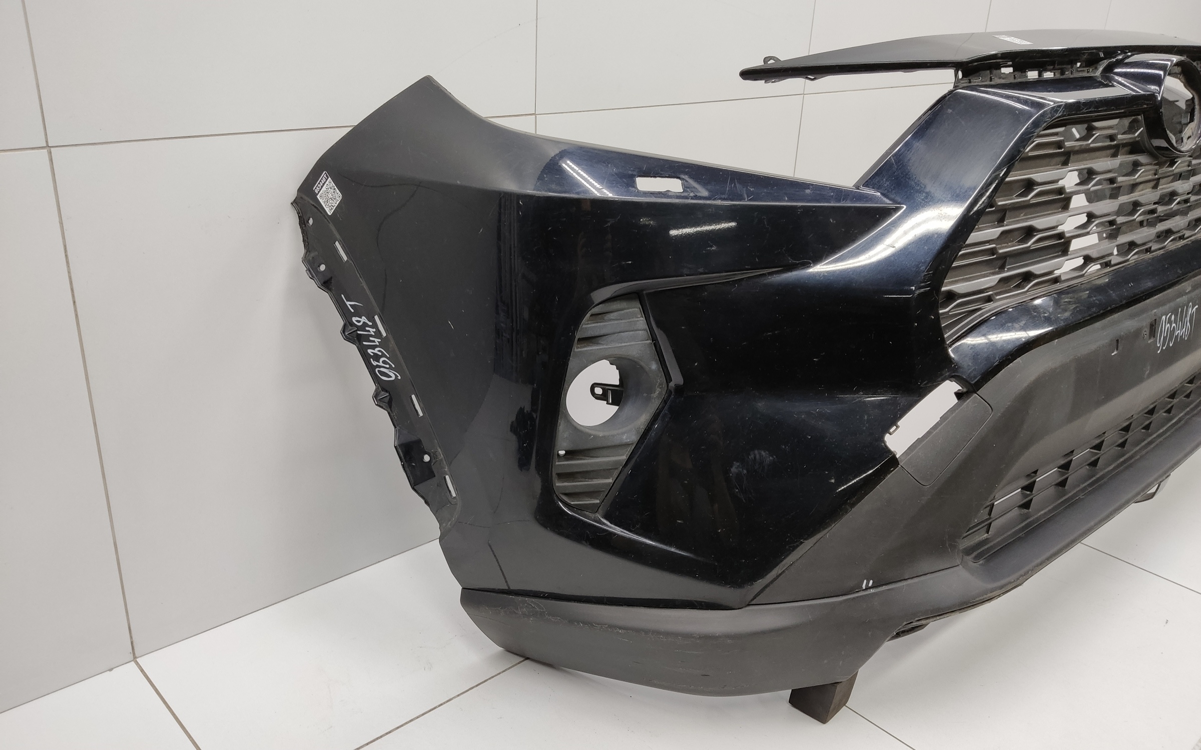 Бампер передний Toyota RAV4 XA50