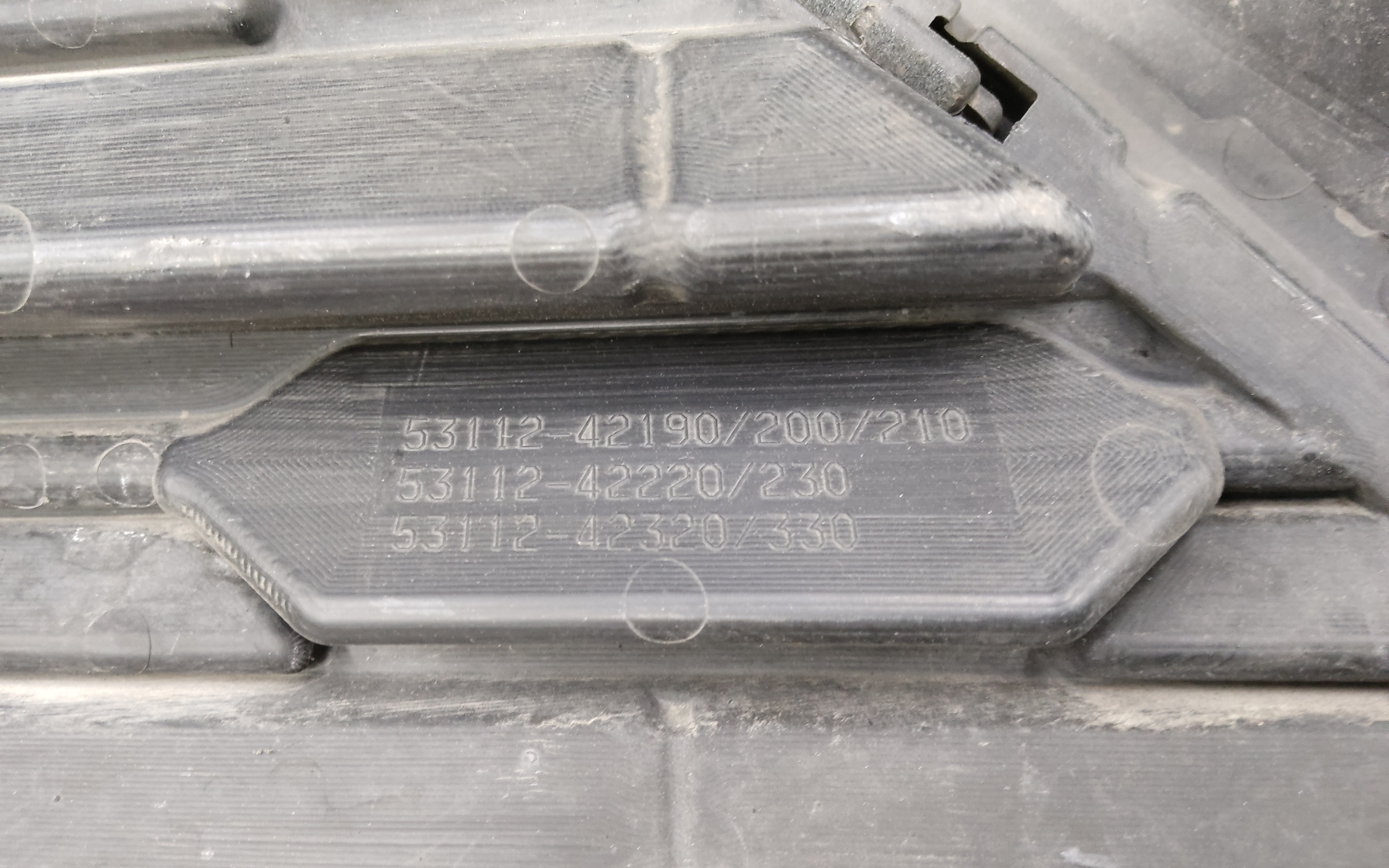 Бампер передний Toyota RAV4 XA50