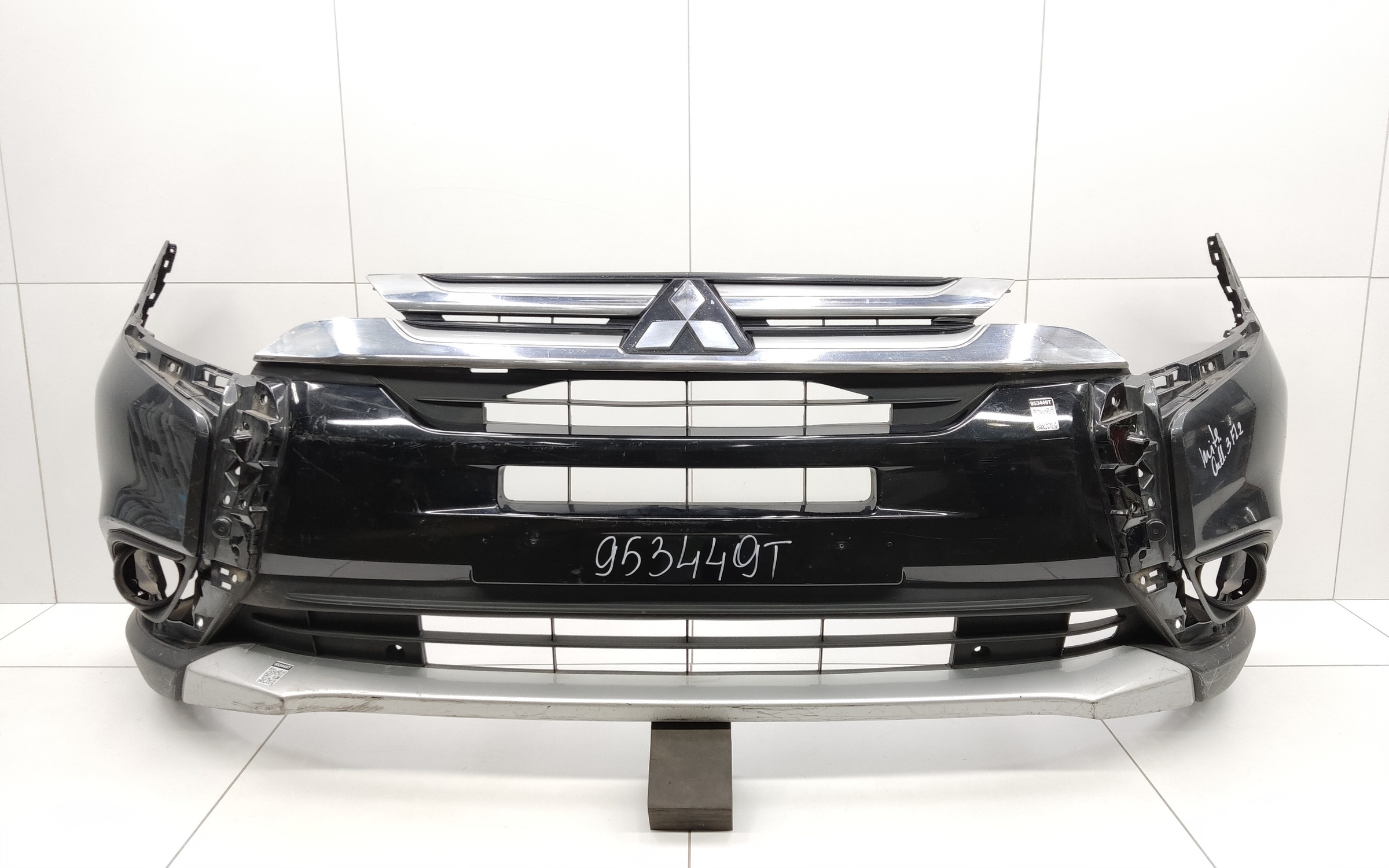 Бампер передний Mitsubishi Outlander 3 Restail 2