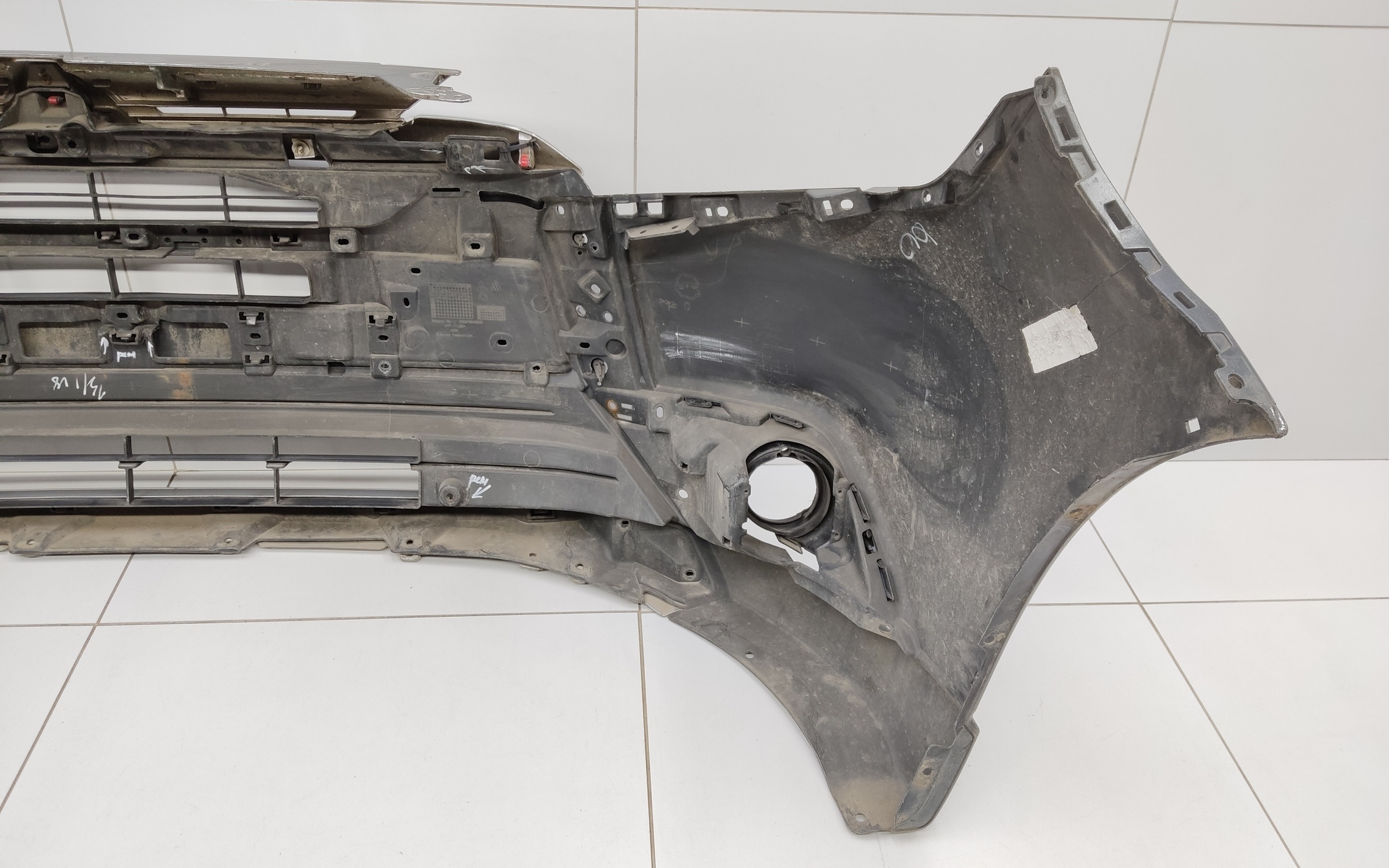 Бампер передний Mitsubishi Outlander 3 Restail 2