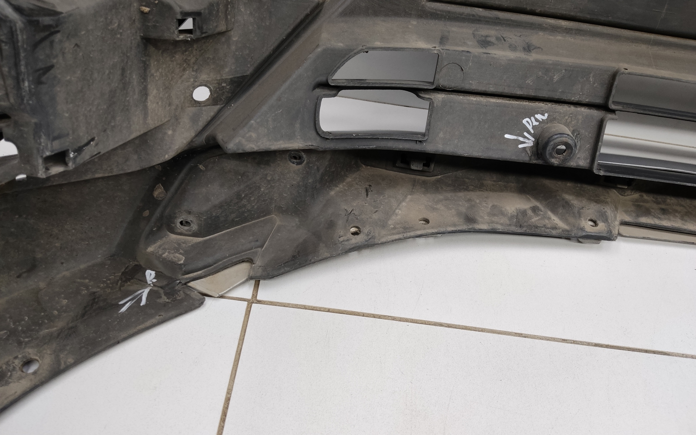 Бампер передний Mitsubishi Outlander 3 Restail 2