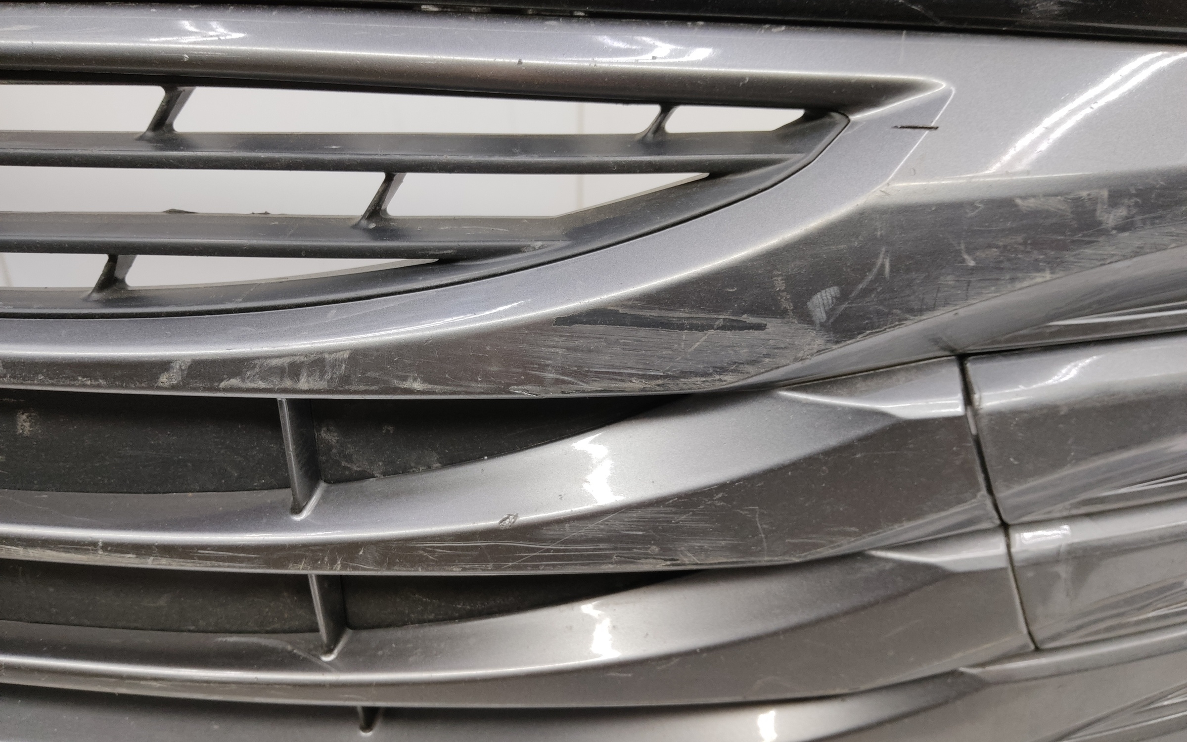 Бампер передний Toyota Camry V70