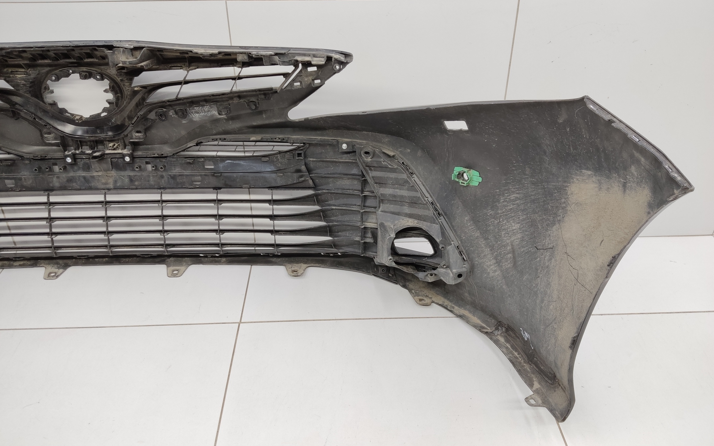 Бампер передний Toyota Camry V70