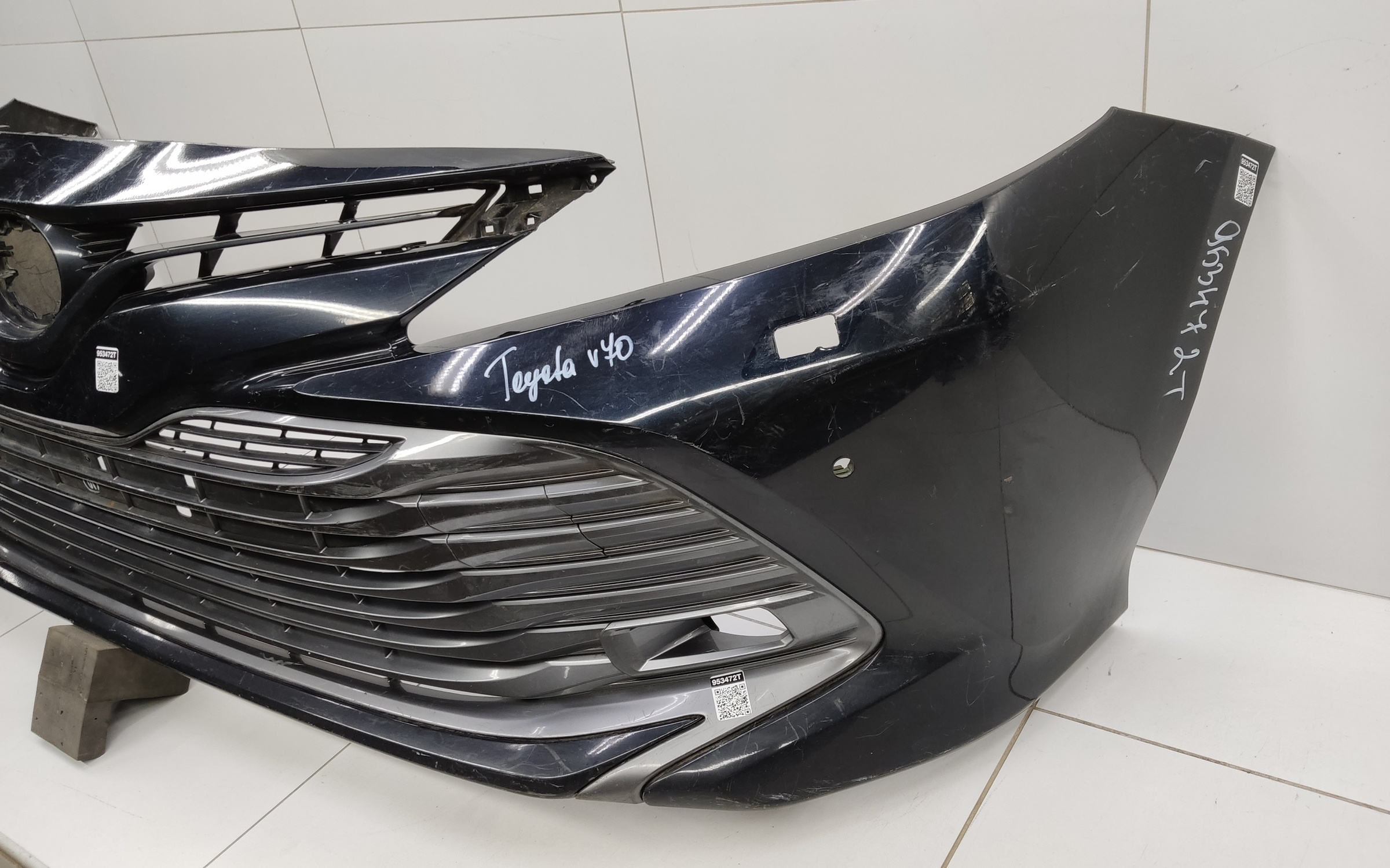 Бампер передний Toyota Camry V70
