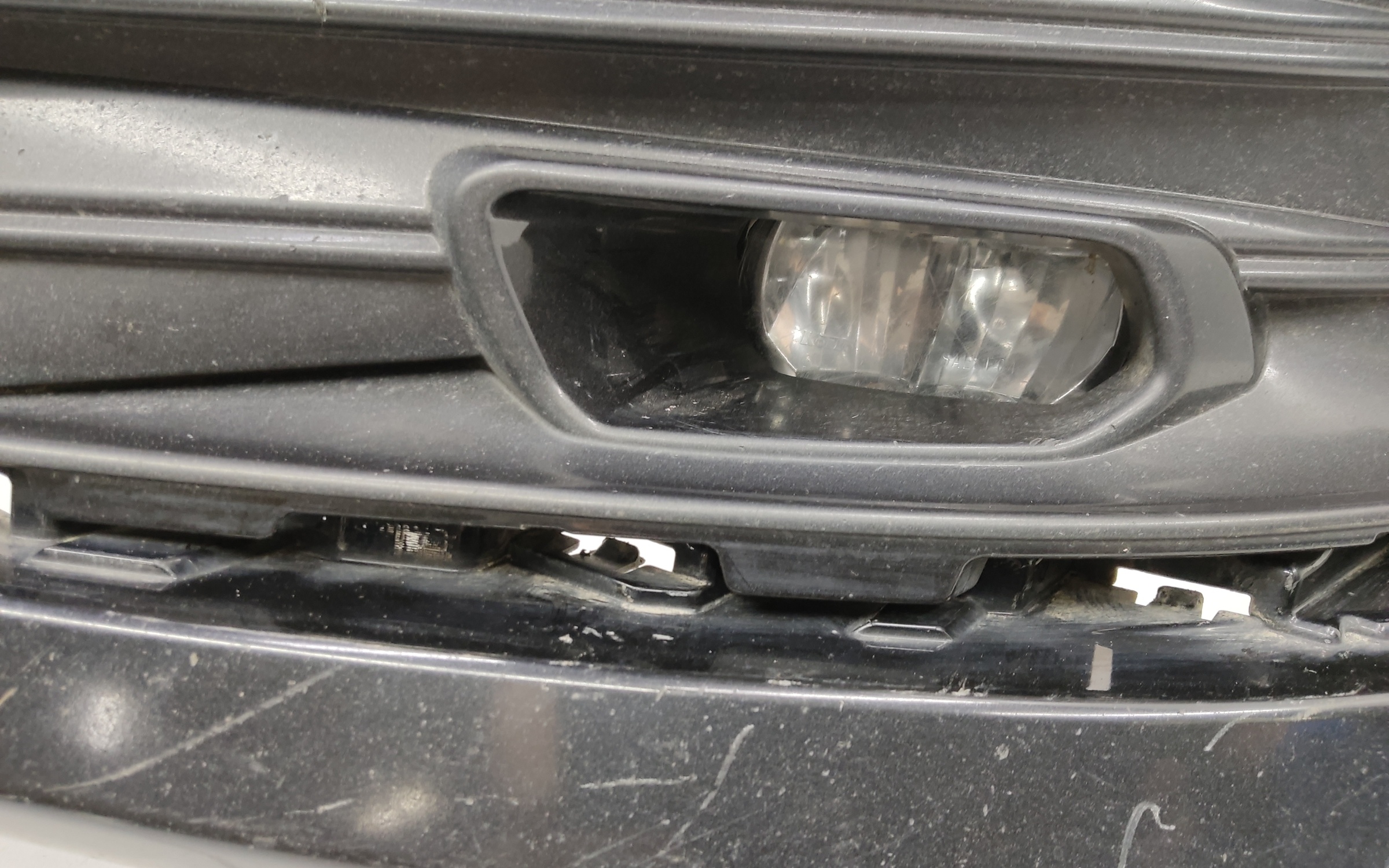 Бампер передний Toyota Camry V70 Restail