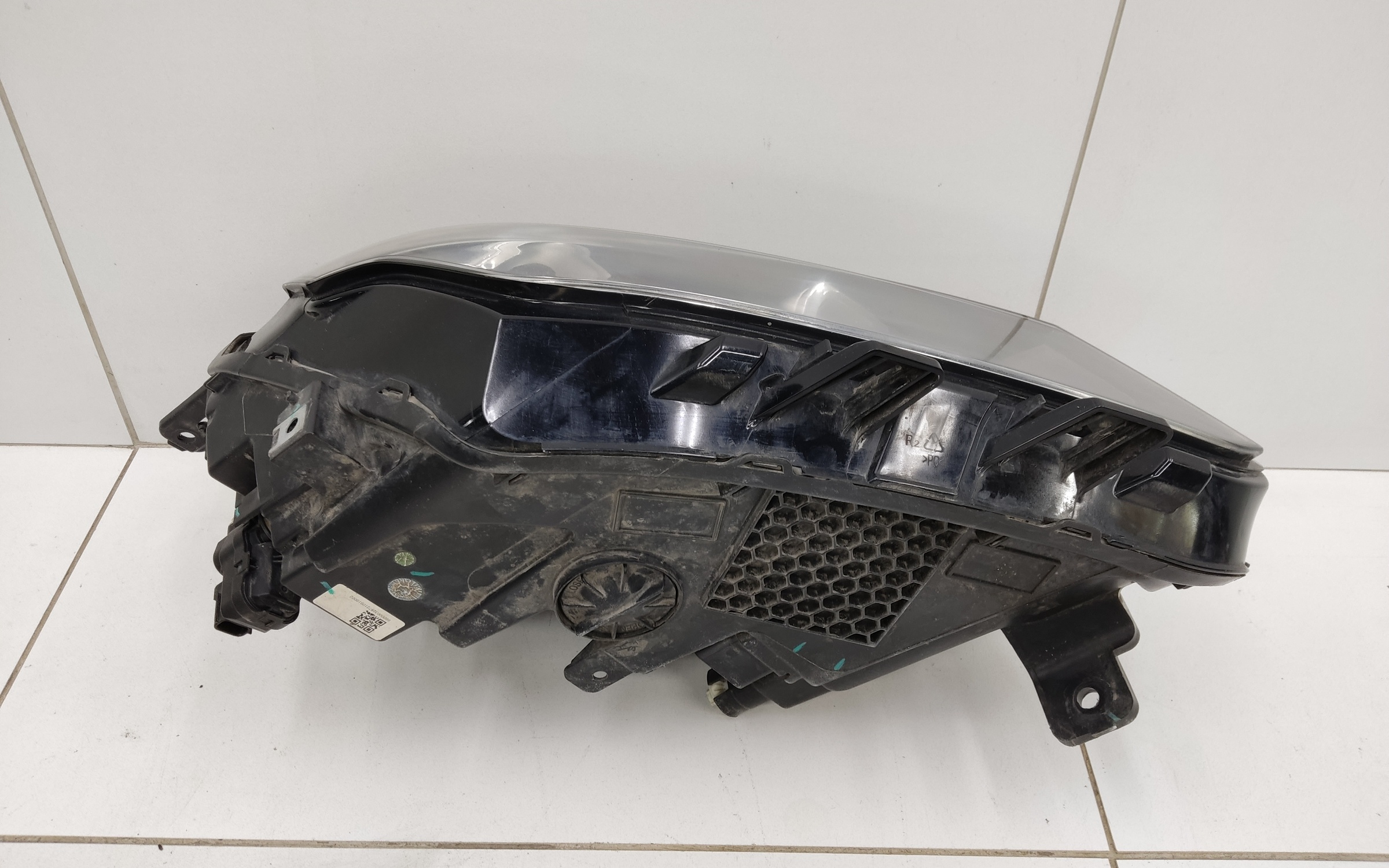 Фара передняя правая Geely Coolray галоген линза
