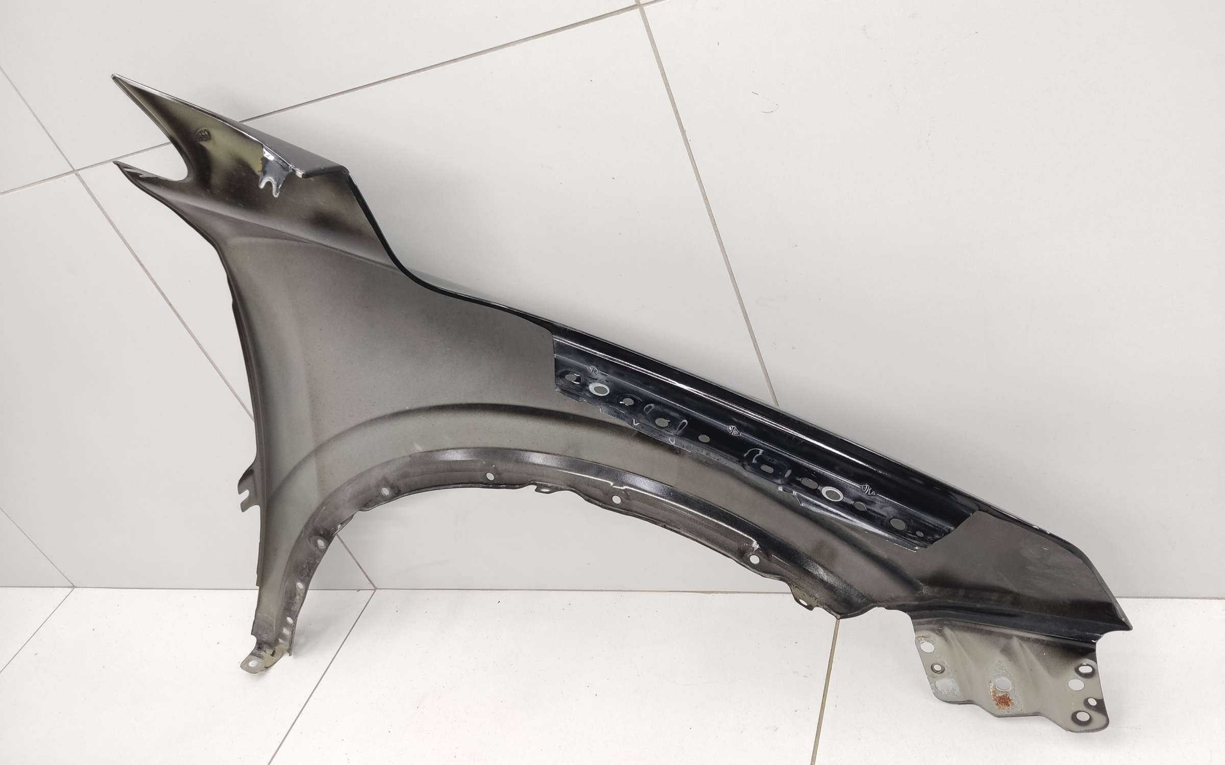 Крыло переднее левое Geely Coolray
