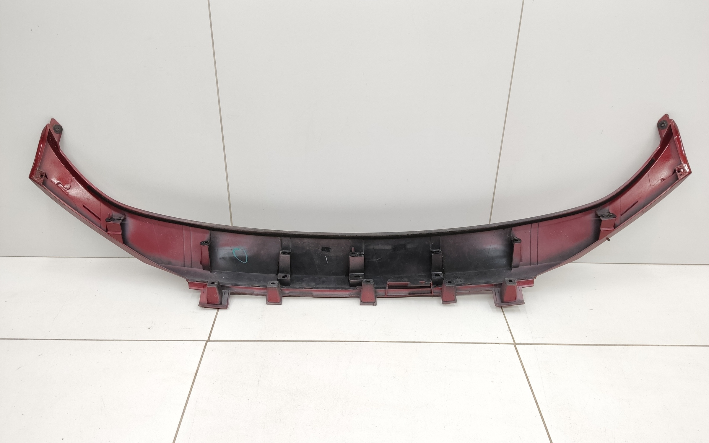 Накладка крышки багажника Geely Atlas Pro