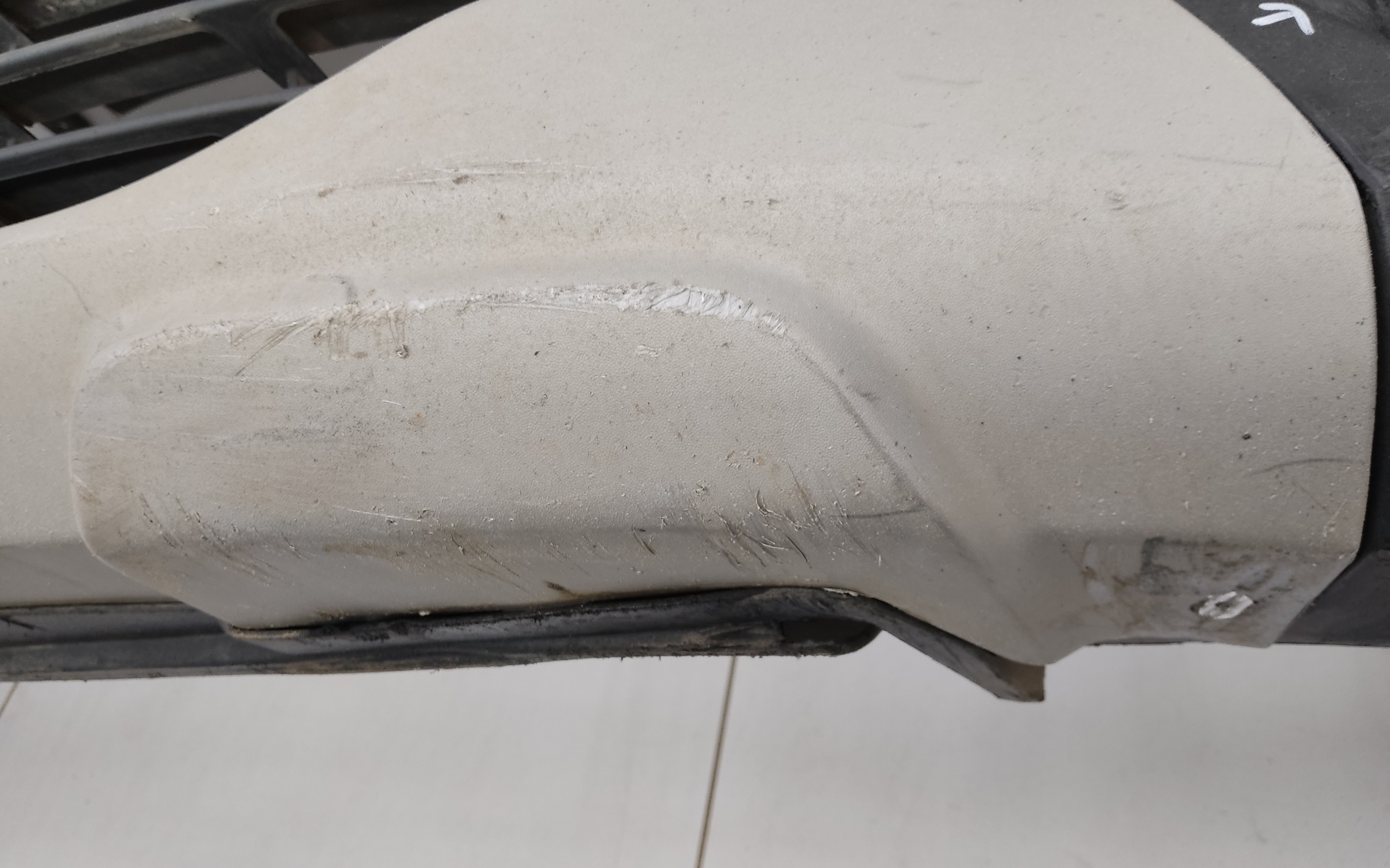 Бампер передний Renault Sandero 2 Stepway Restail