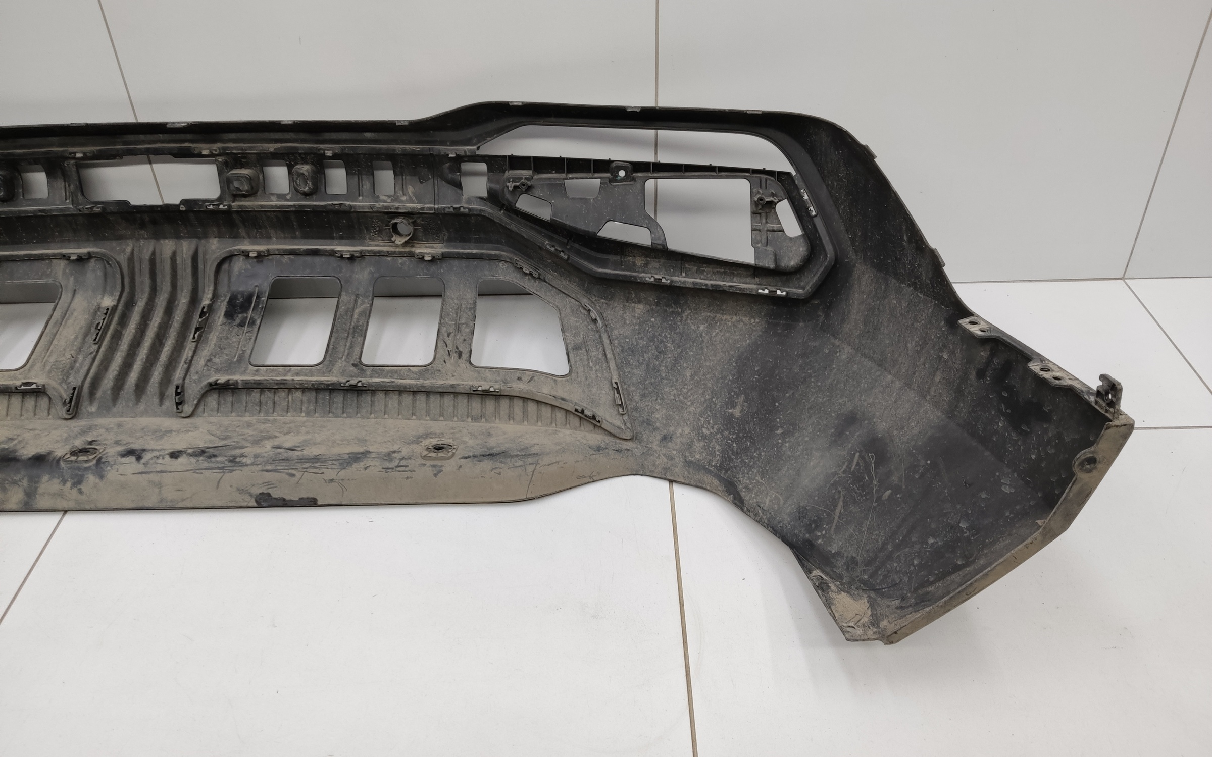 Юбка заднего бампера Geely Atlas 2