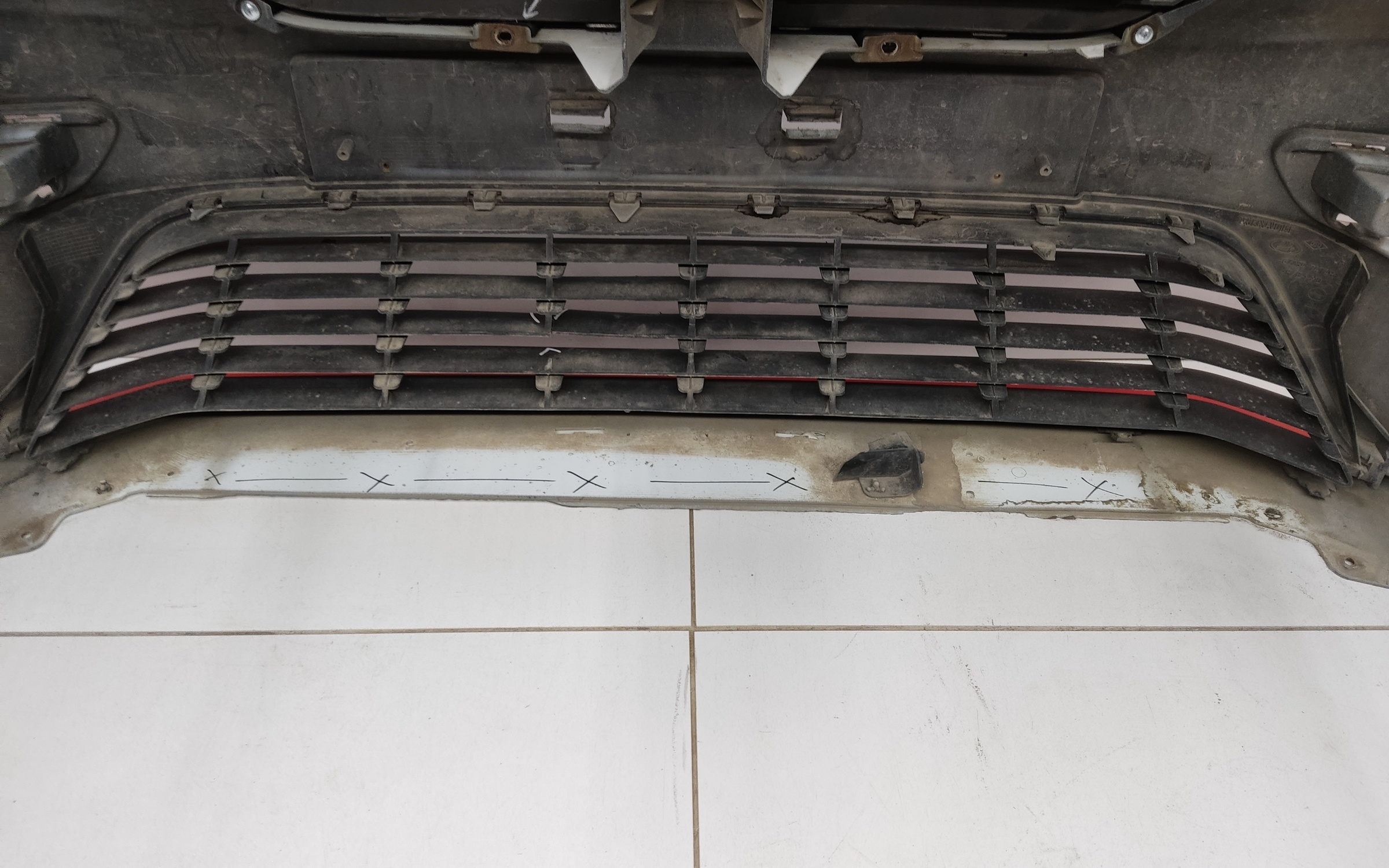 Бампер передний Renault Logan 2 Restail