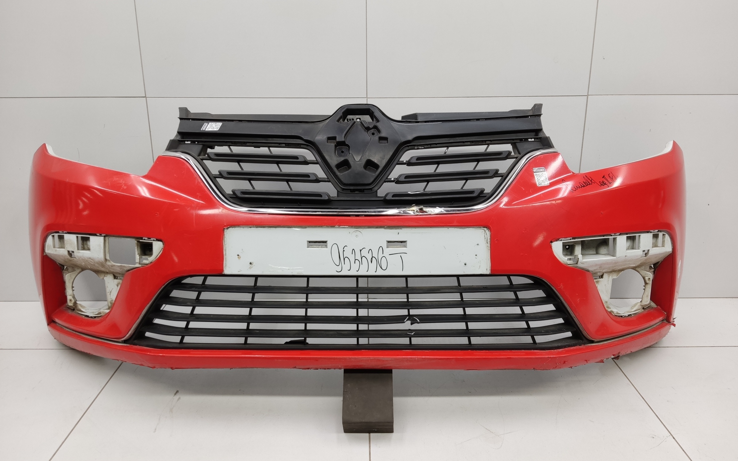 Бампер передний Renault Logan 2 Restail