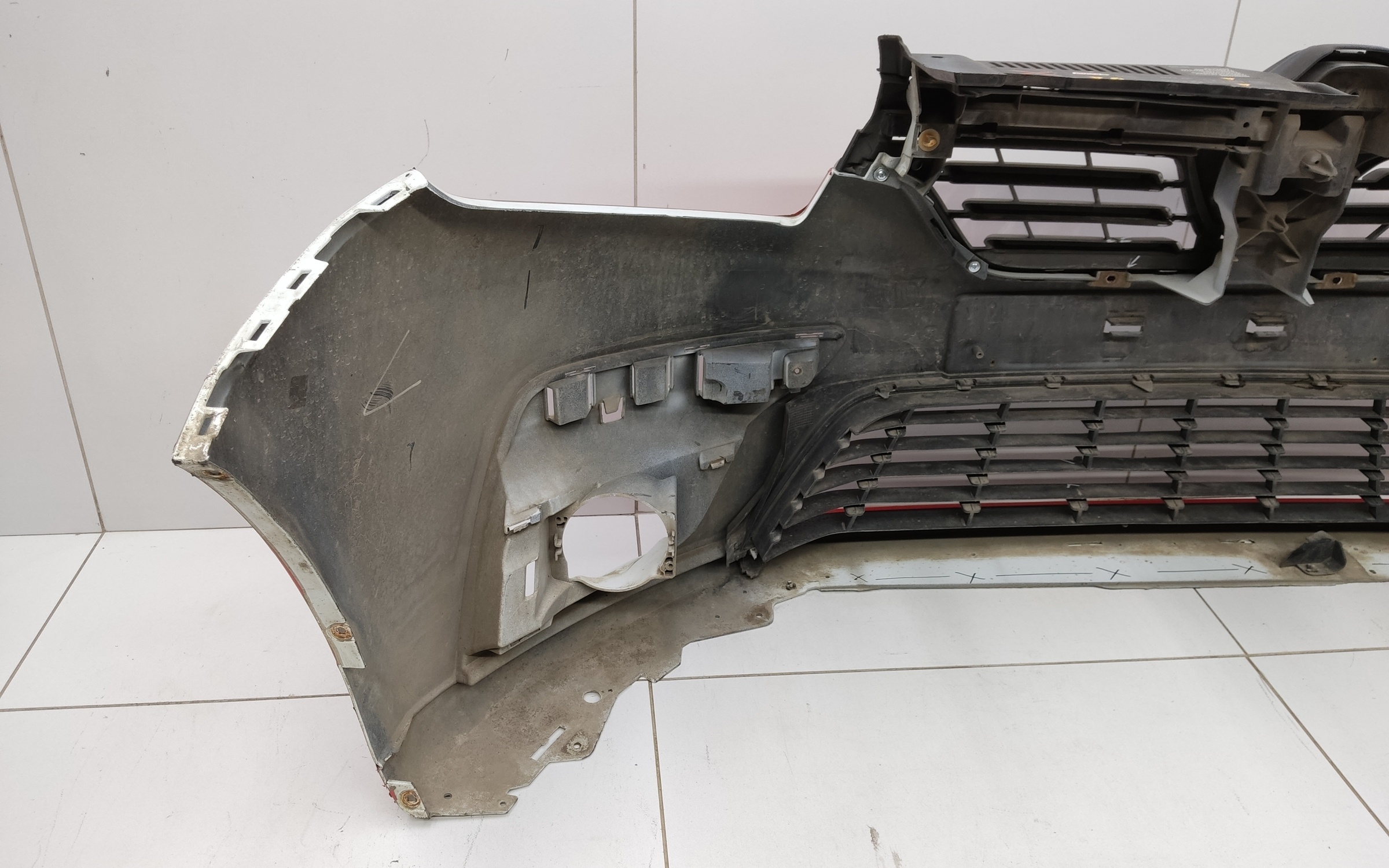 Бампер передний Renault Logan 2 Restail