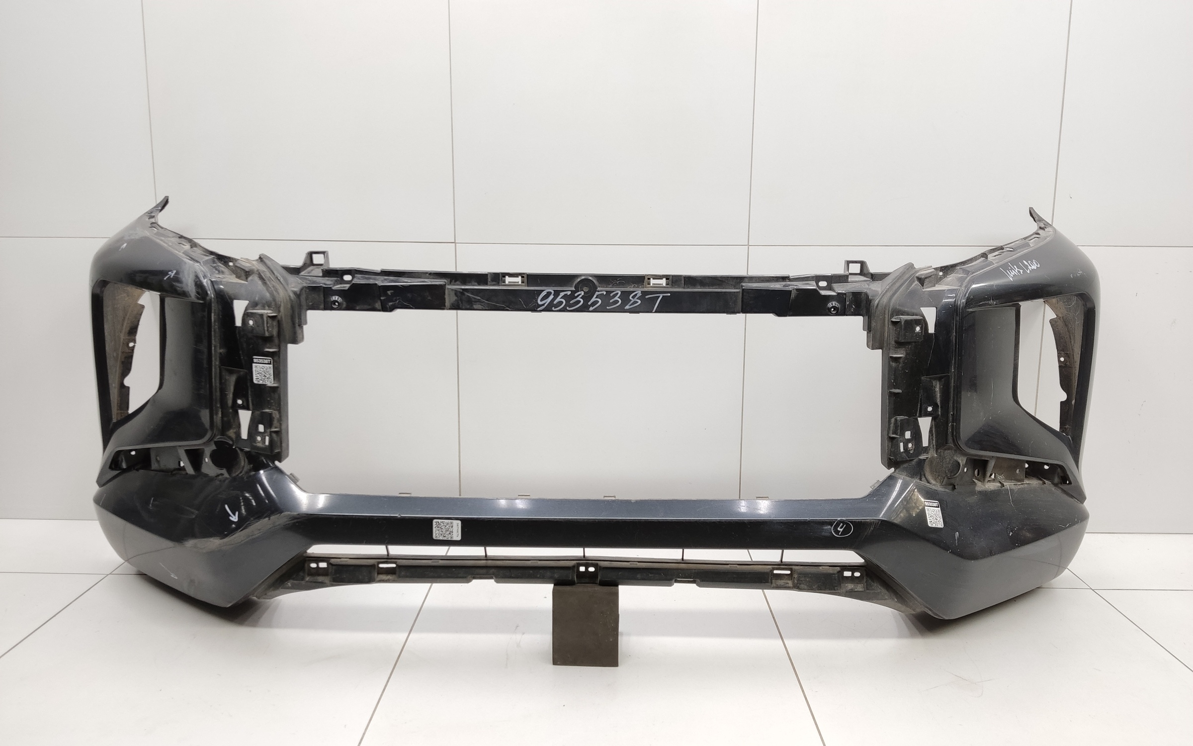 Бампер передний Mitsubishi L200 5 Restail