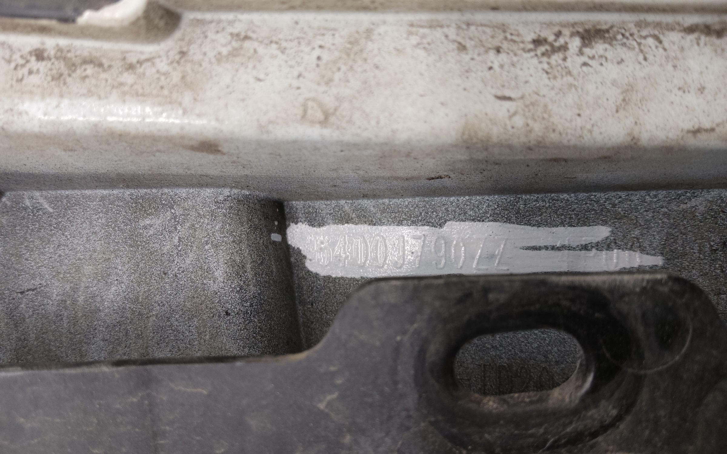 Бампер передний Mitsubishi L200 5 Restail