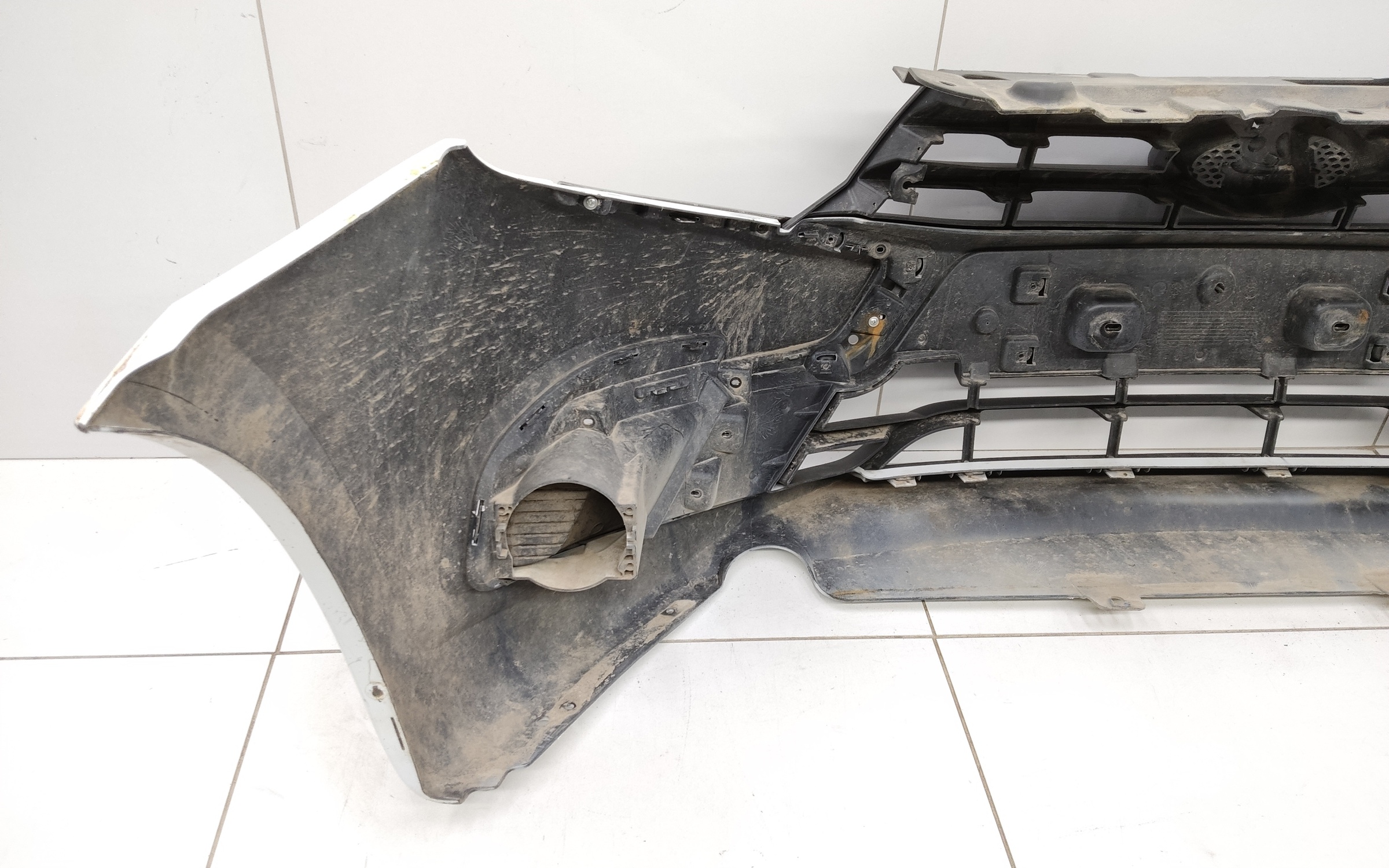 Бампер передний Lada Granta 1 Restail