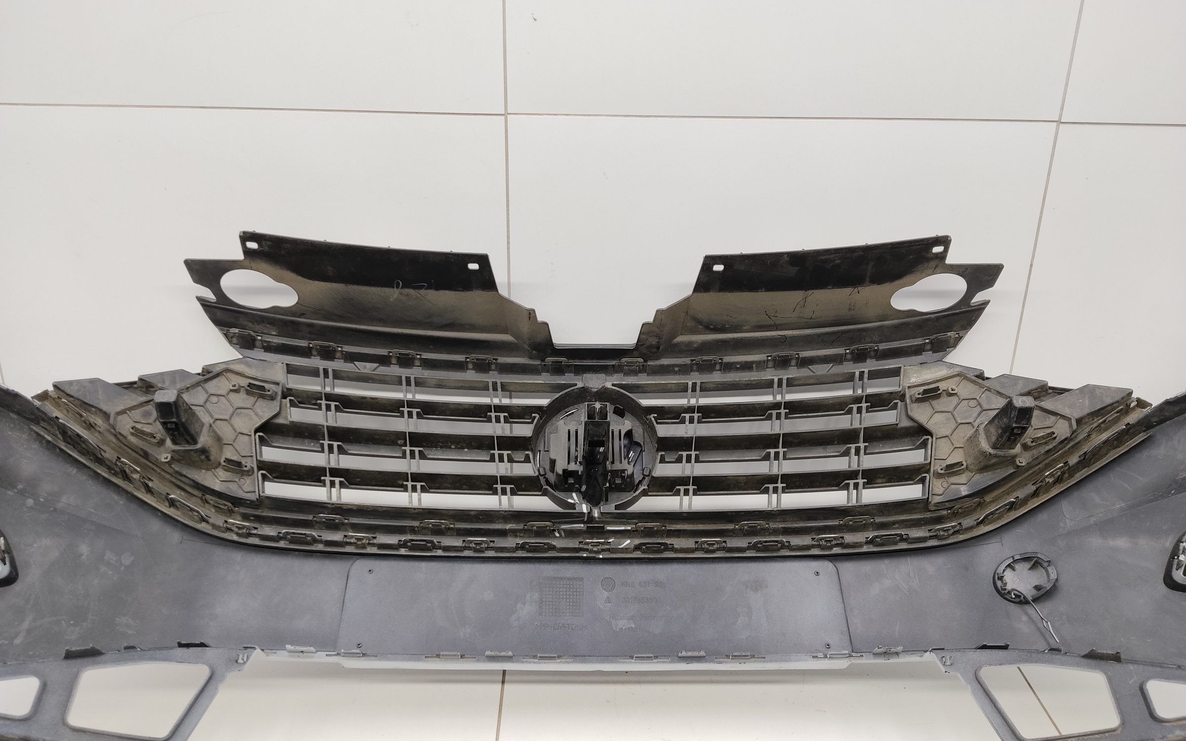 Бампер передний Volkswagen Polo 6 Liftback
