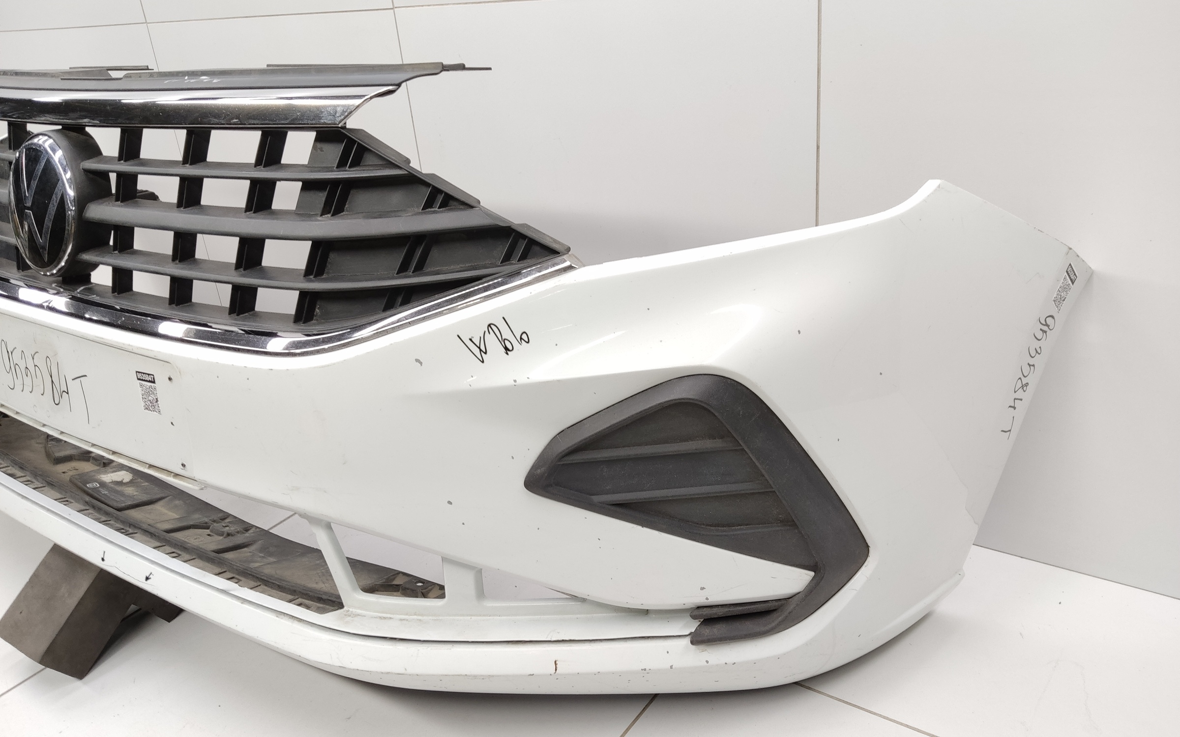 Бампер передний Volkswagen Polo 6 Liftback