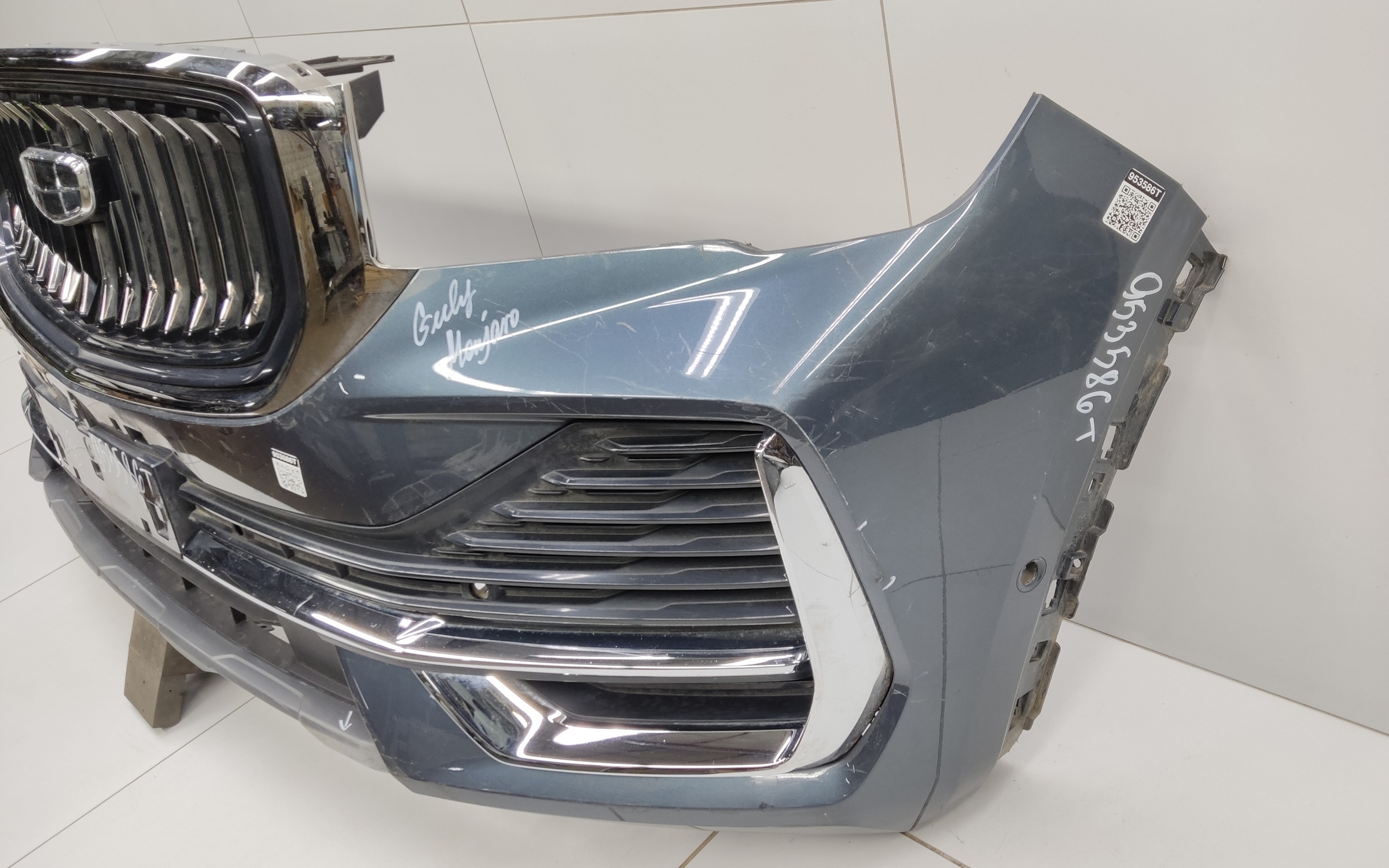 Бампер передний Geely Monjaro