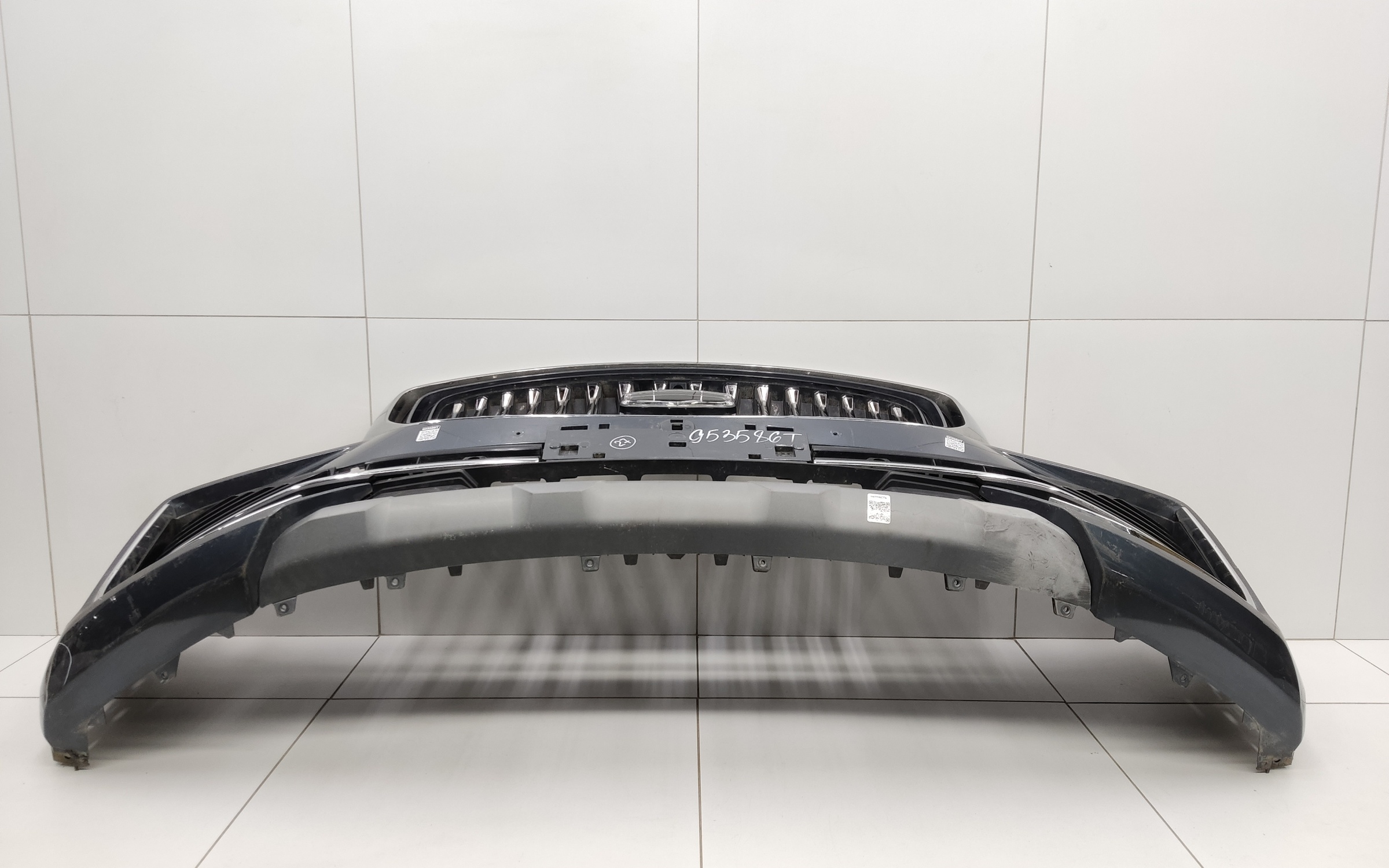 Бампер передний Geely Monjaro
