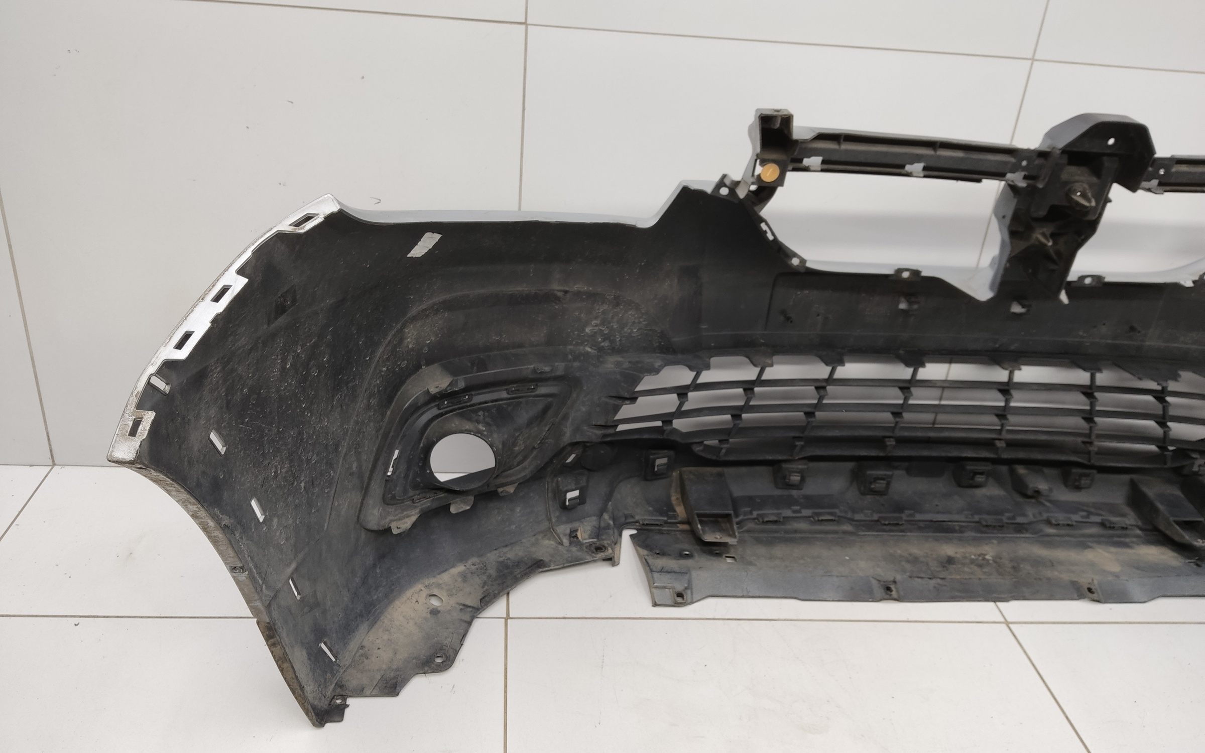 Бампер передний Renault Sandero 2 Stepway Restail