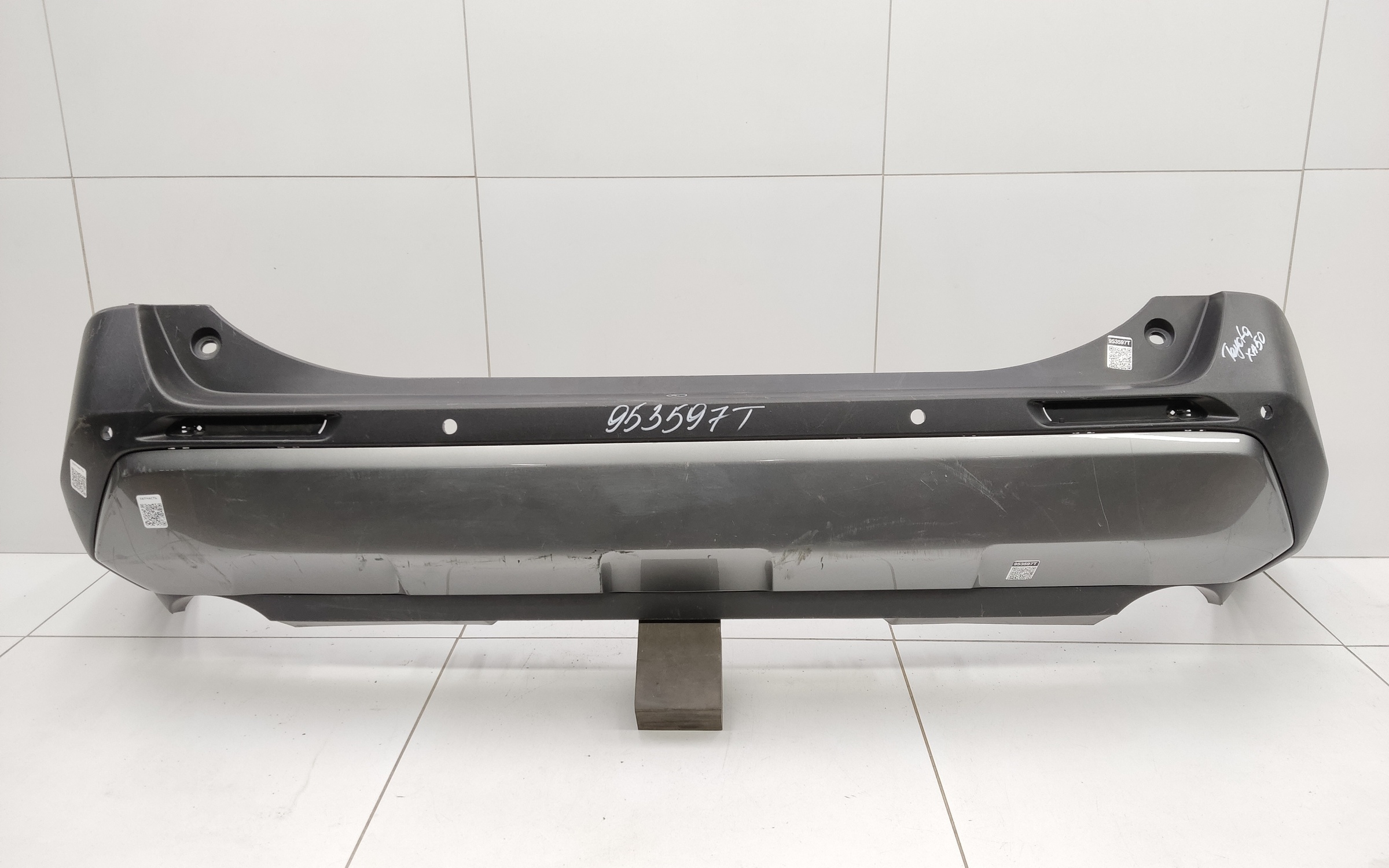 Бампер задний Toyota RAV4 XA50