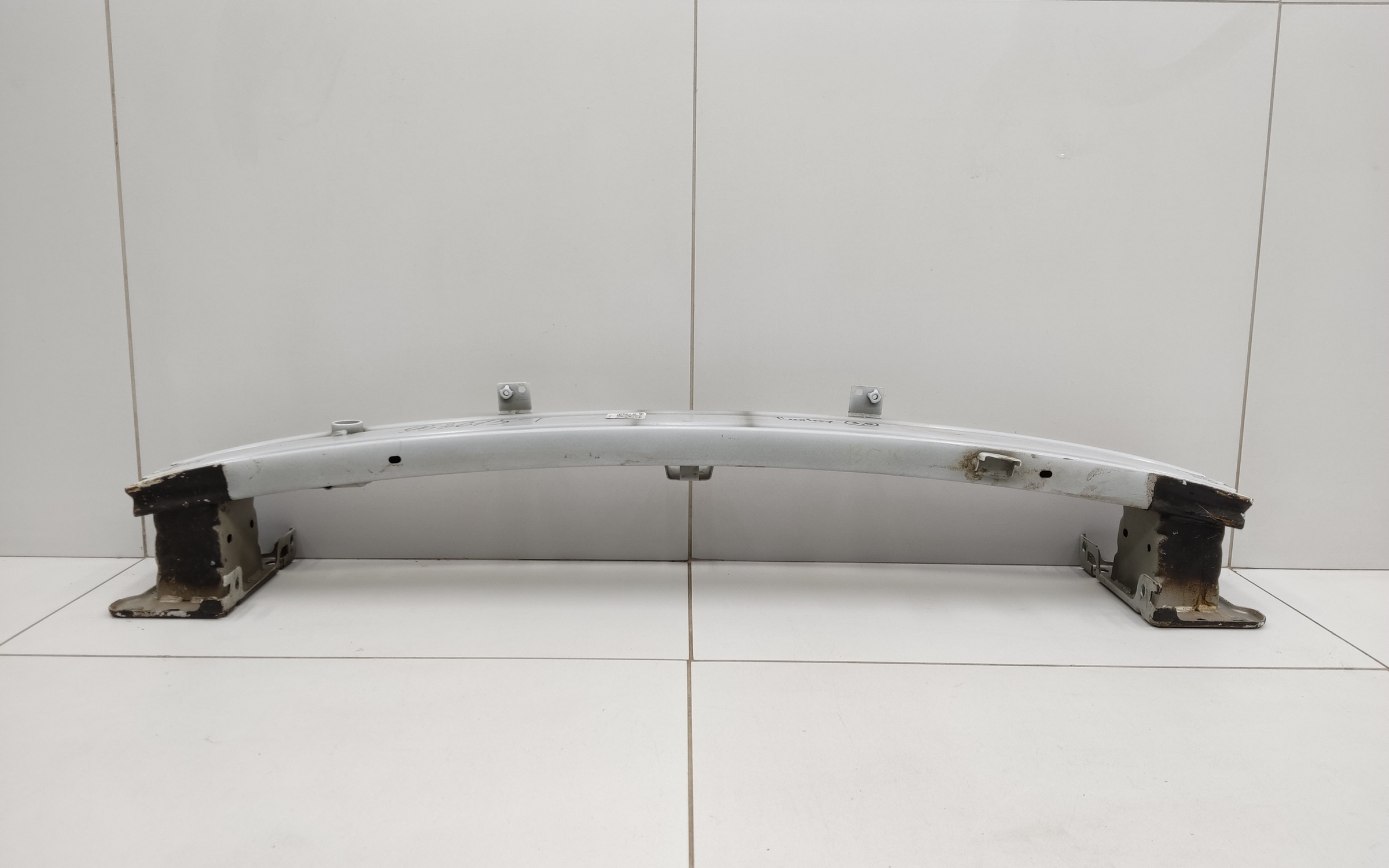 Усилитель переднего бампера Geely Coolray