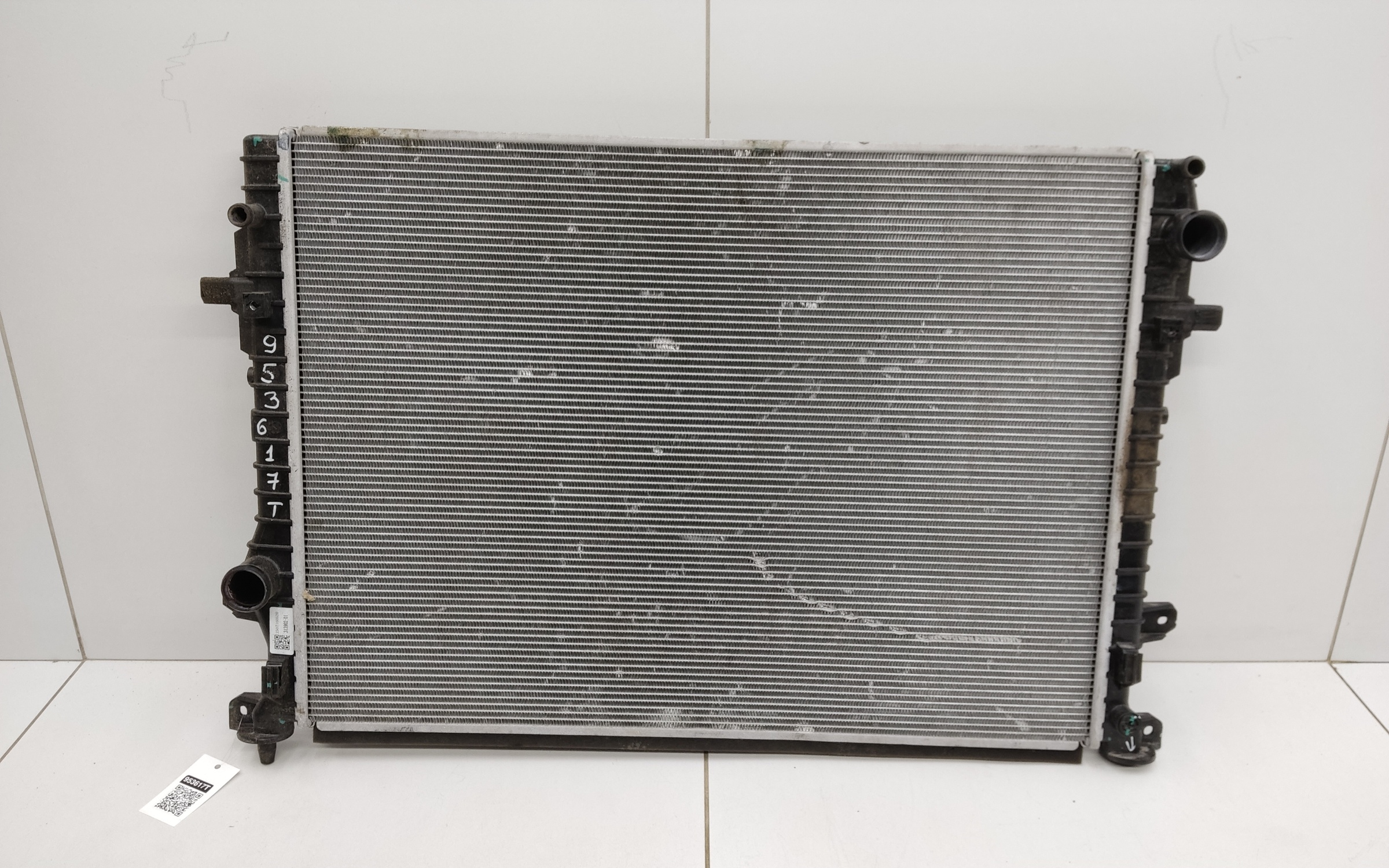 Радиатор охлаждения двигателя Geely Coolray
