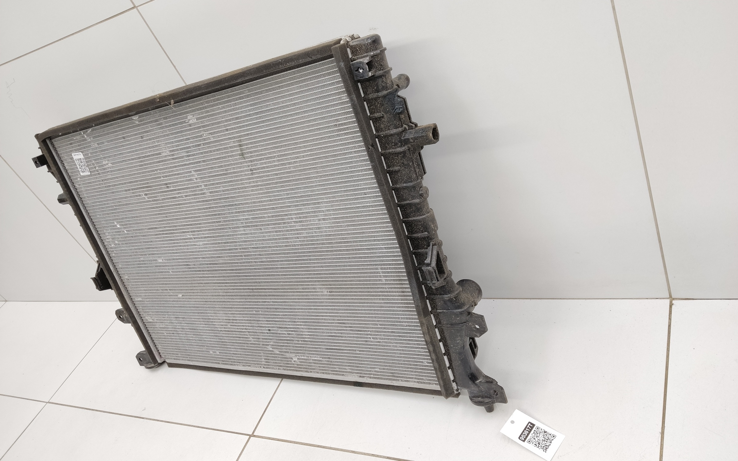Радиатор охлаждения двигателя Geely Coolray