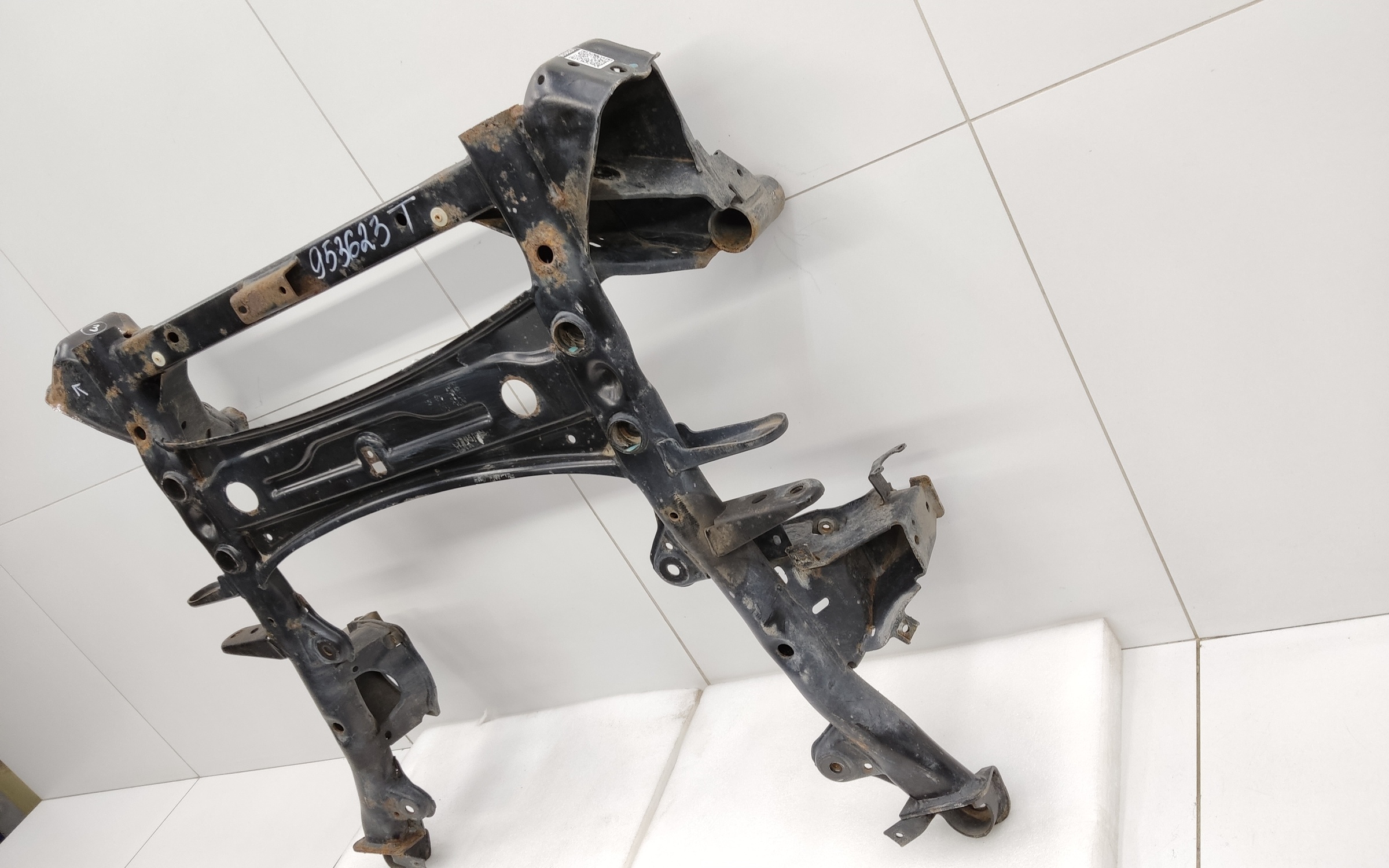Подрамник передний BMW X3 F25