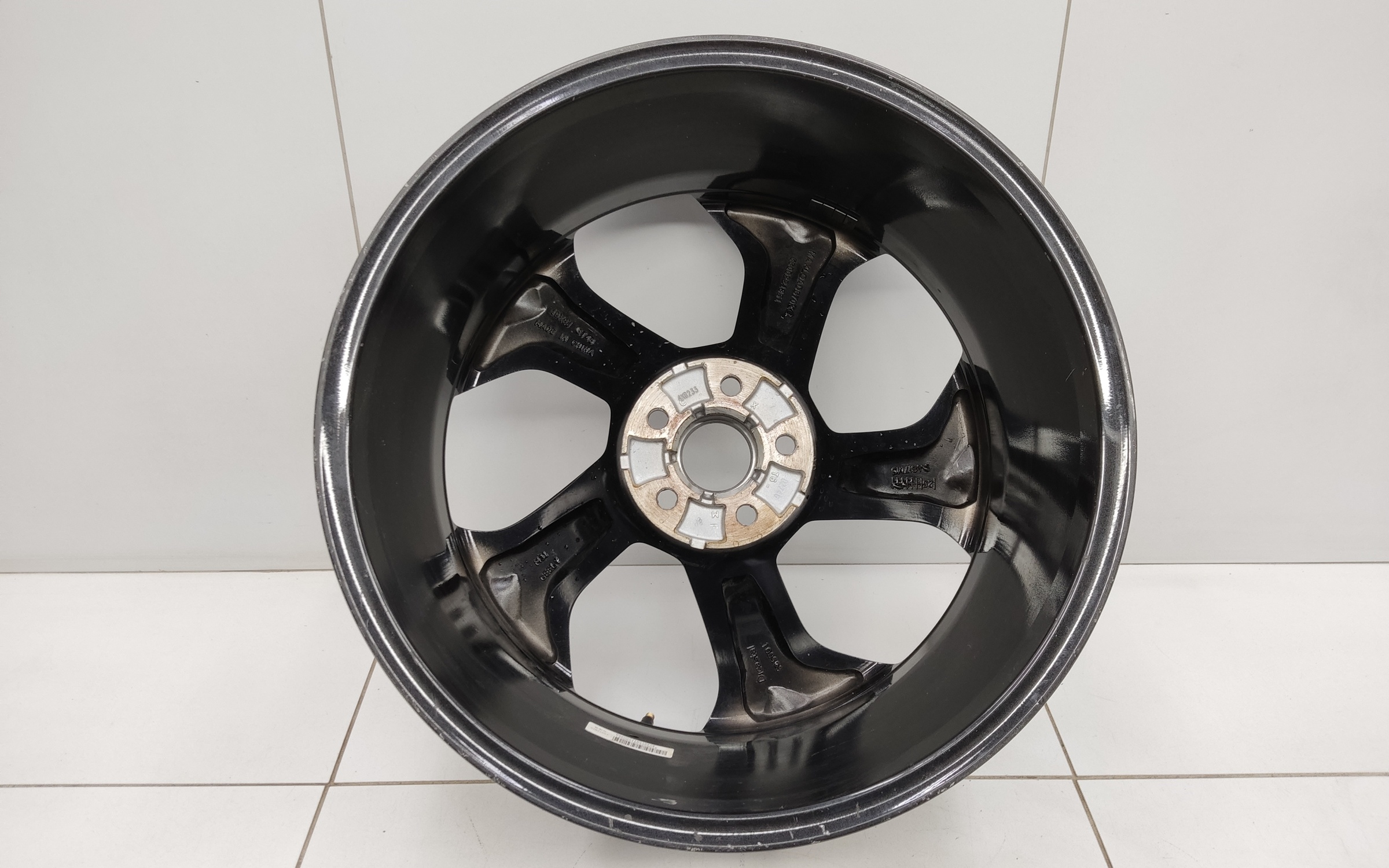 Диск колеса литой Geely Atlas 2 R19