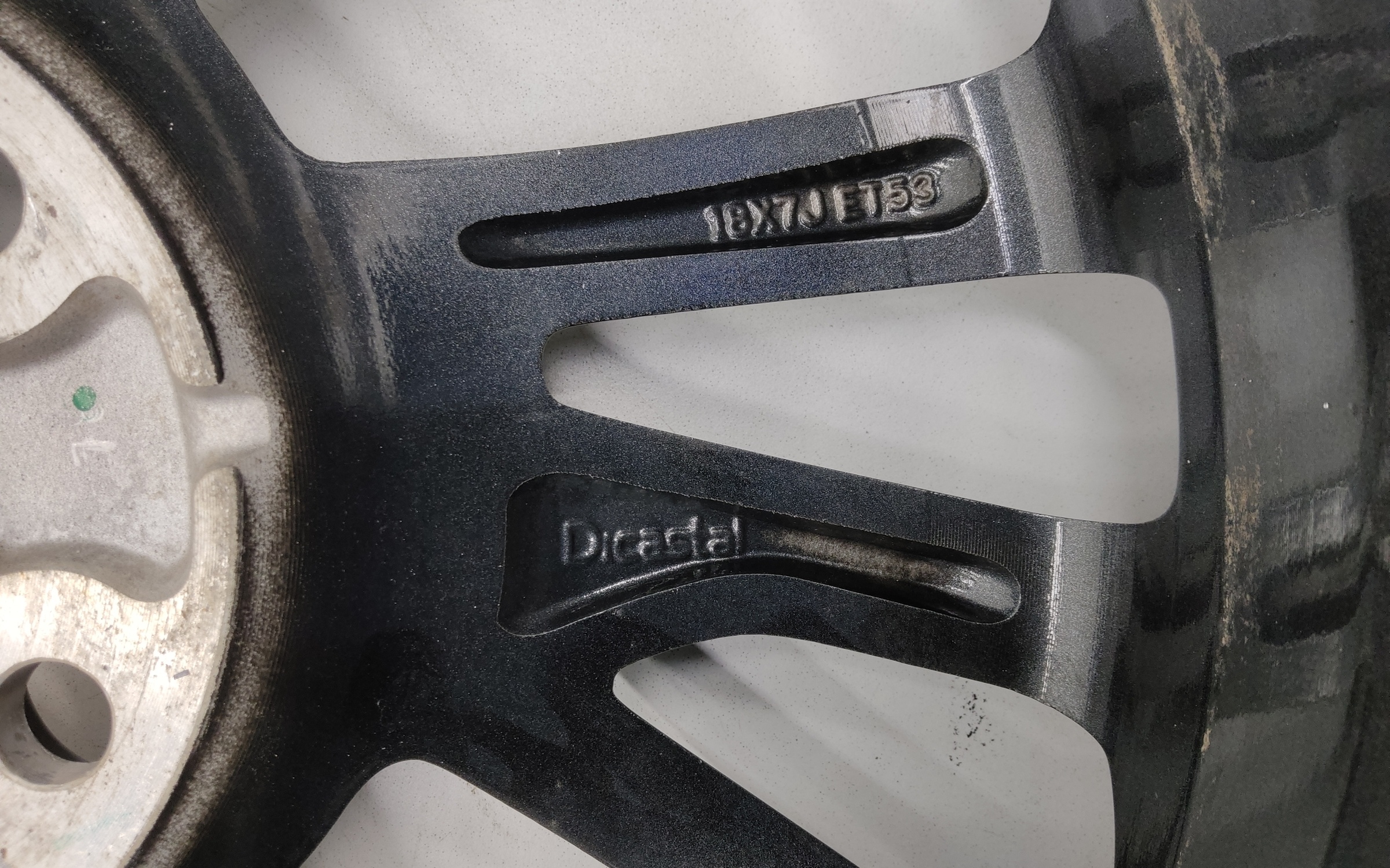 Диск колеса литой Geely Coolray R18