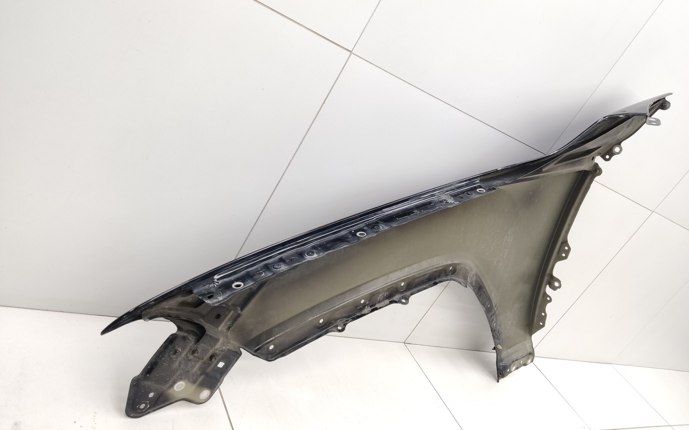 Крыло переднее правое Toyota Land Cruiser 300