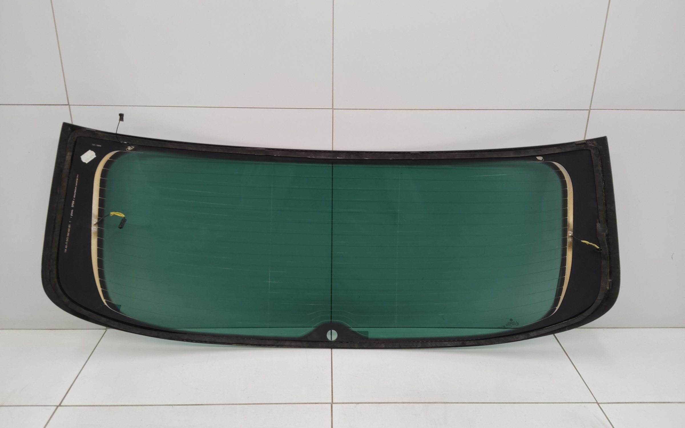 Стекло крышки багажника Volkswagen Tiguan 1