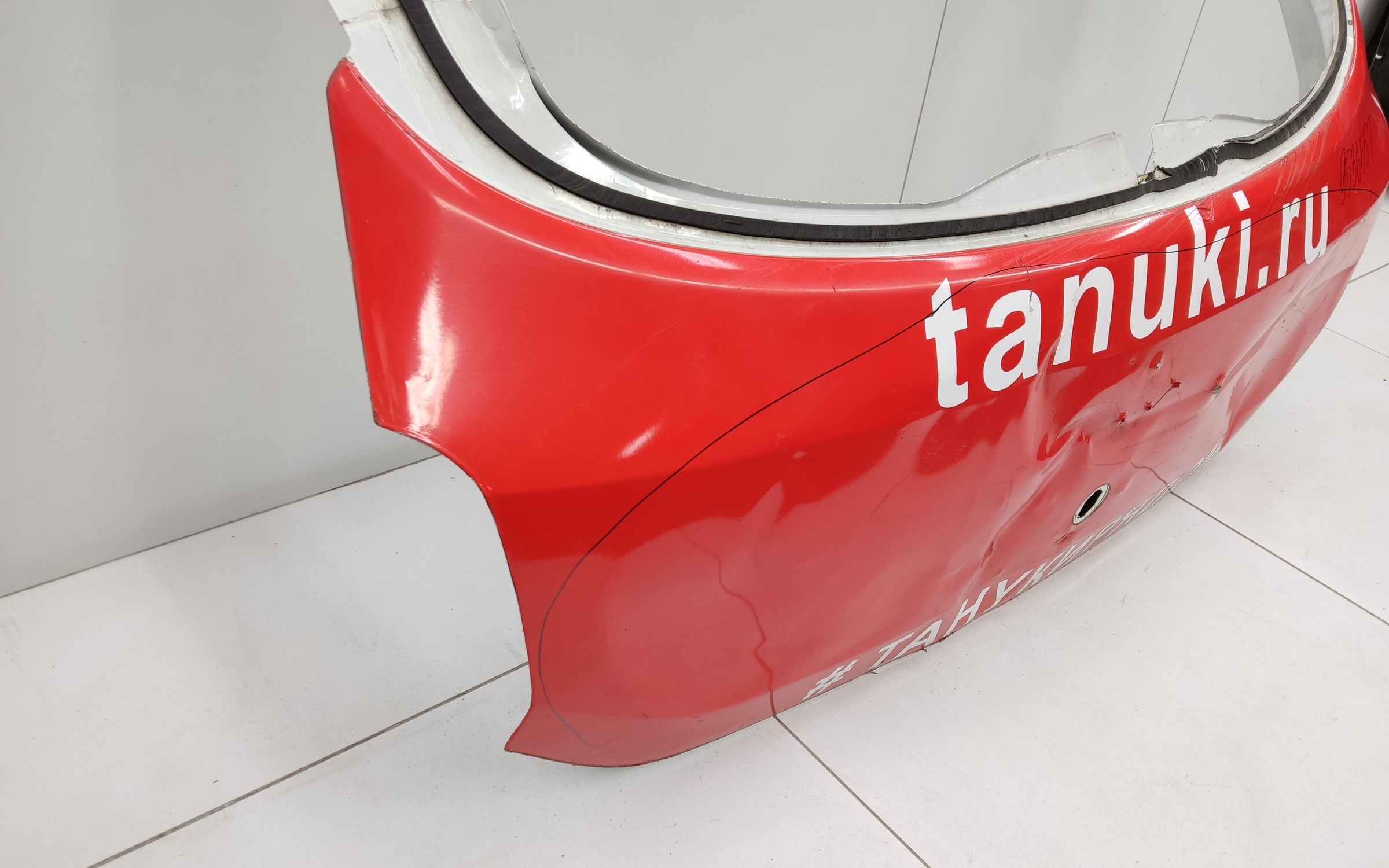 Крышка багажника Renault Sandero 2