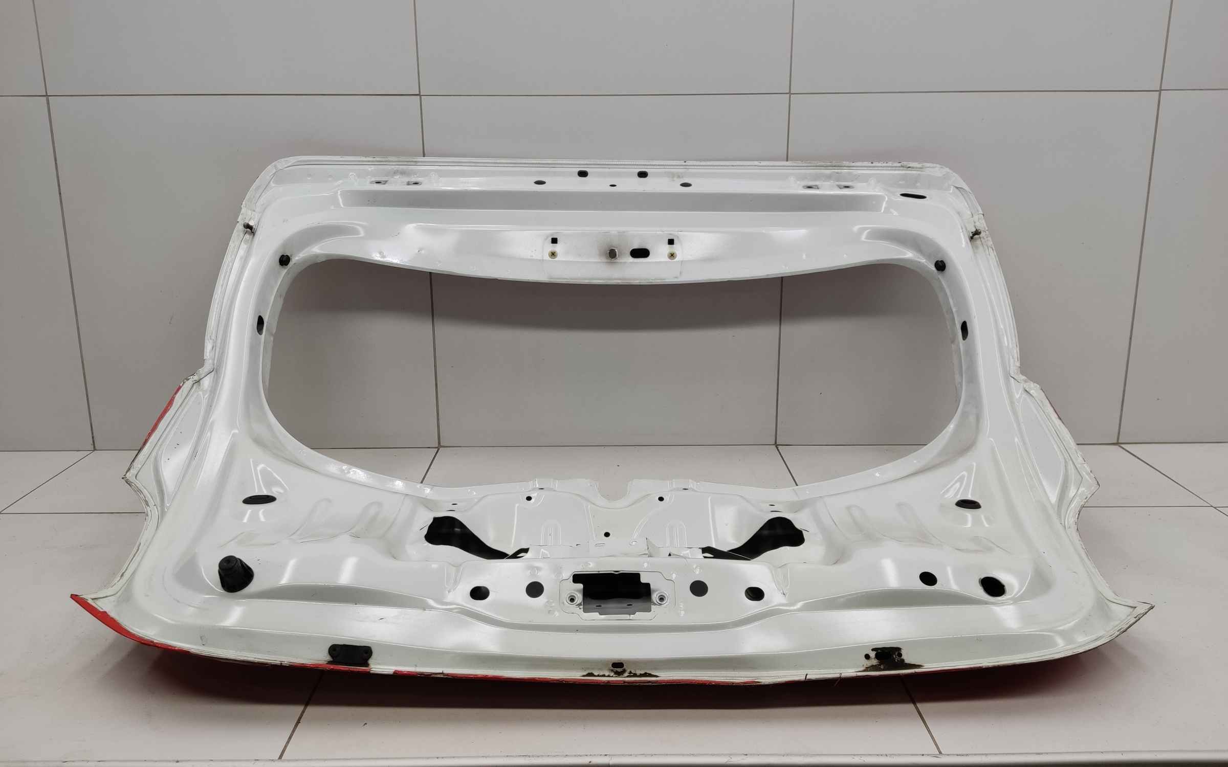 Крышка багажника Renault Sandero 2