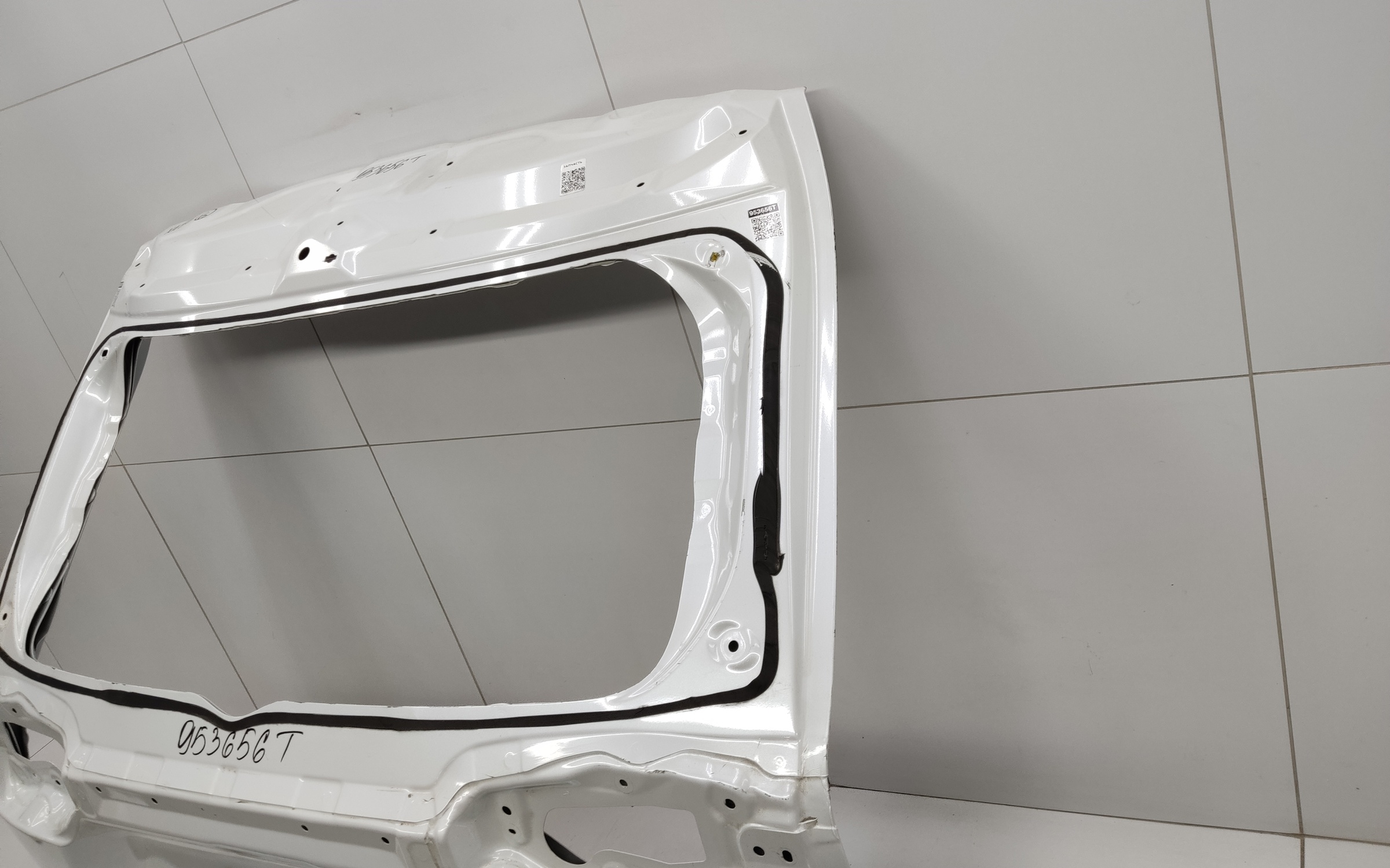 Крышка багажника Toyota RAV4 XA50
